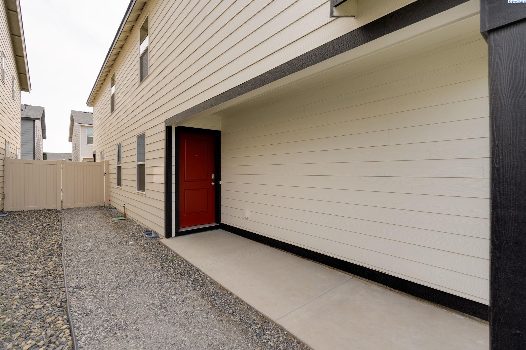 Photo 2 of Single family home for sale at 6428 Polar Dr, Pasco, WA 99301 | MLS# PAC292083 | Listing updated on 2026-10-11