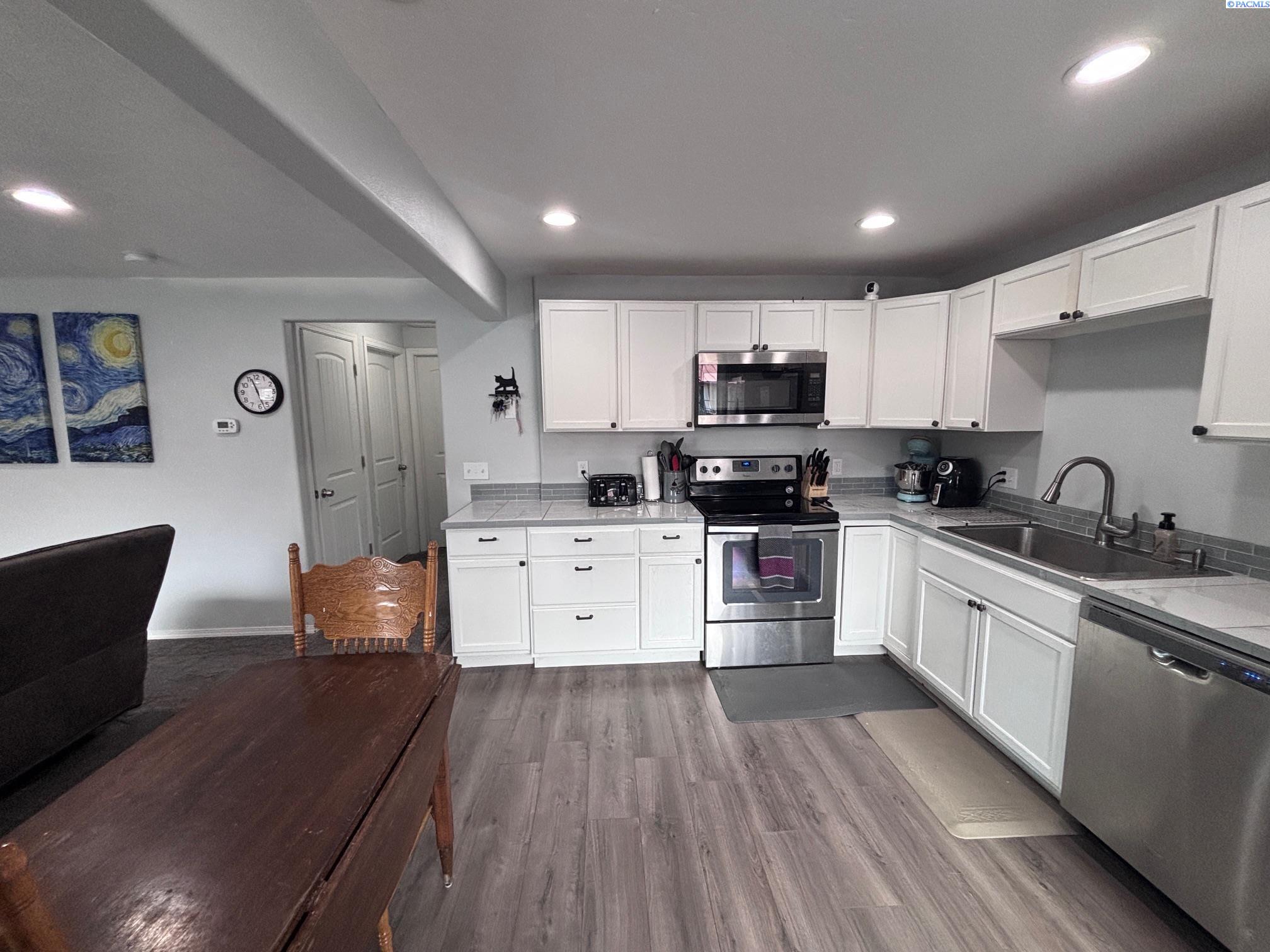 Photo 3 of Condo for sale at 526 S 40th Ave #d 210, West Richland, WA 99353 | MLS# PAC292159 | Listing updated on 2026-09-15