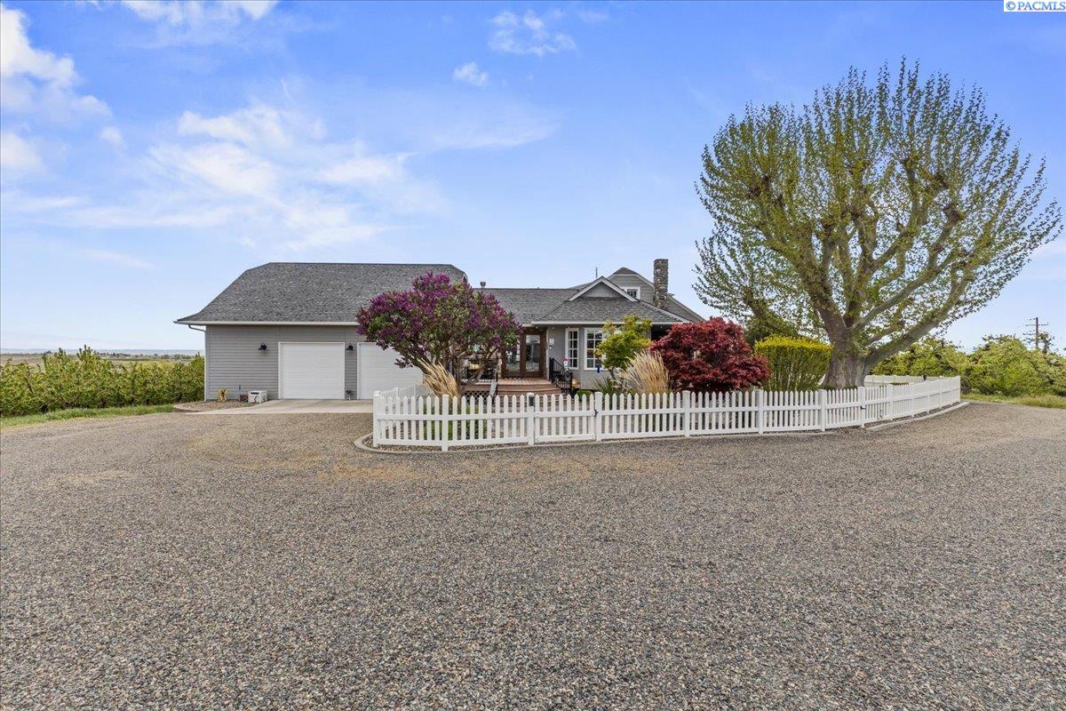 Photo 4 of Single family home for sale at 31 Gilbert, Zillah, WA 98953 | MLS# PAC292231 | Listing updated on 2026-09-16