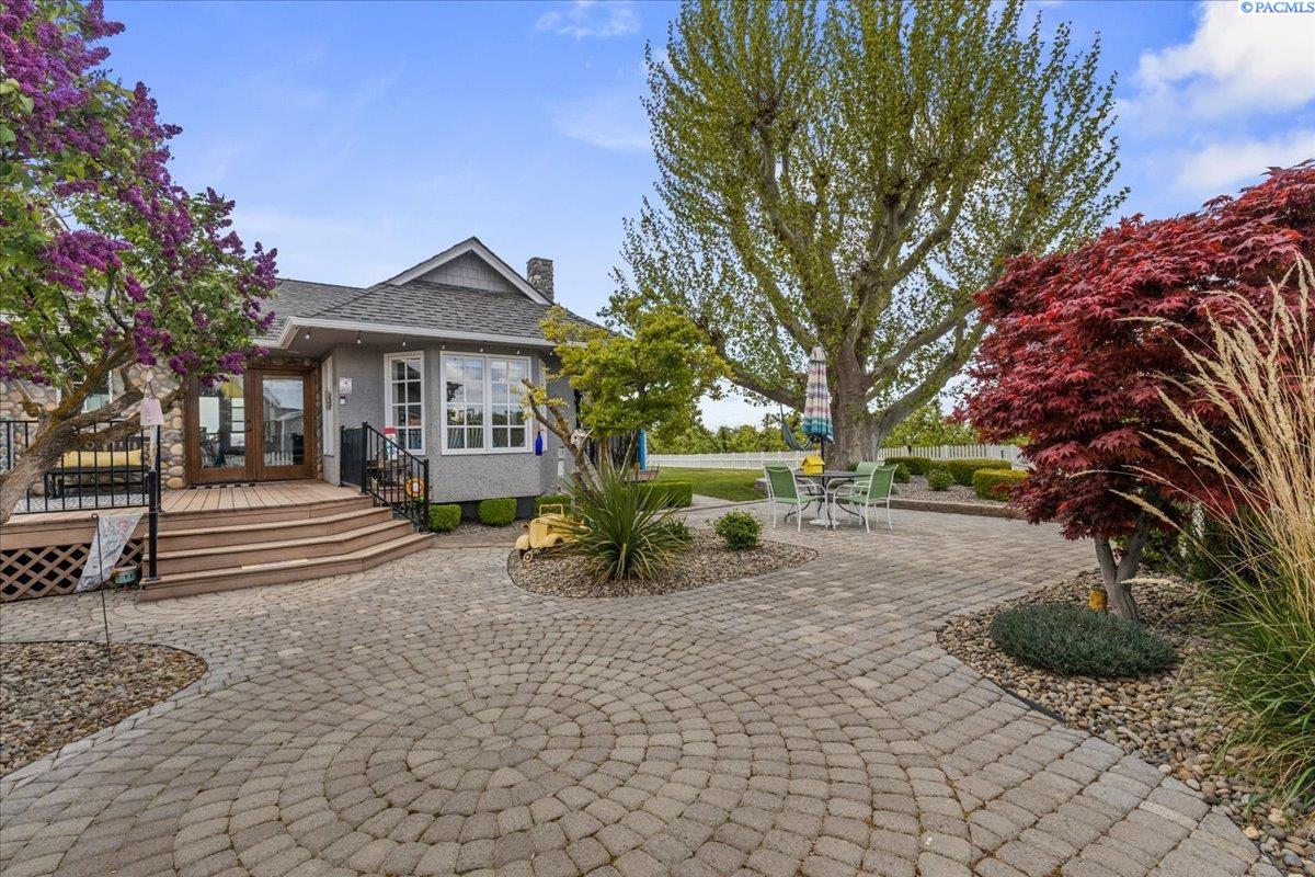 Single family home for sale at 31 Gilbert, Zillah, WA 98953 | MLS# PAC292231