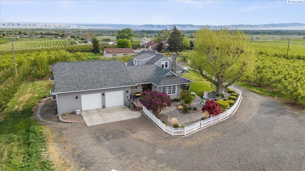 Photo 3 of Single family home for sale at 31 Gilbert, Zillah, WA 98953 | MLS# PAC292231 | Listing updated on 2026-09-16
