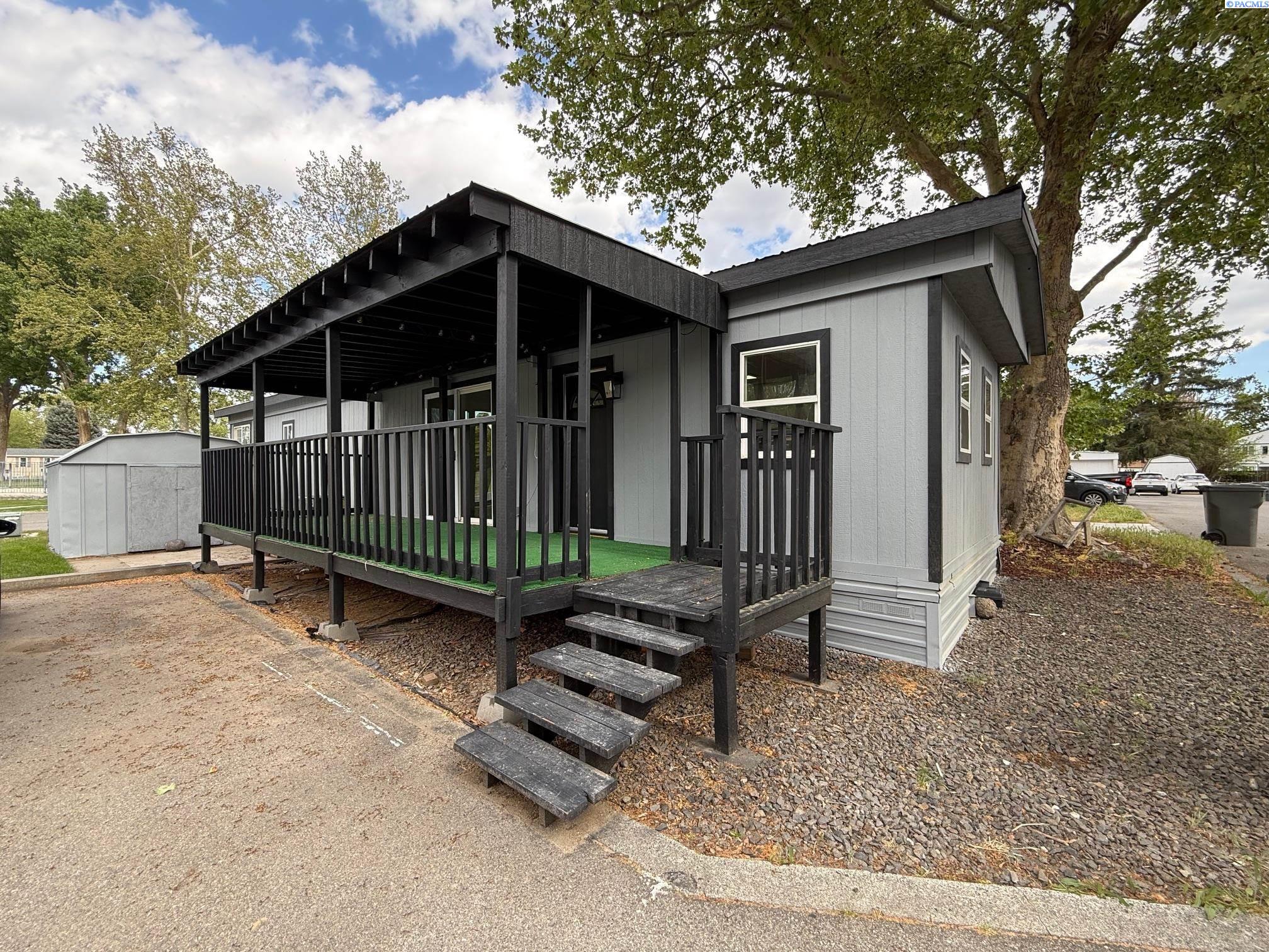 Photo 1 of Single family home for sale at 2021 Mahan Ave, Richland, WA 99354 | MLS# PAC292403 | Listing updated on 2026-09-23