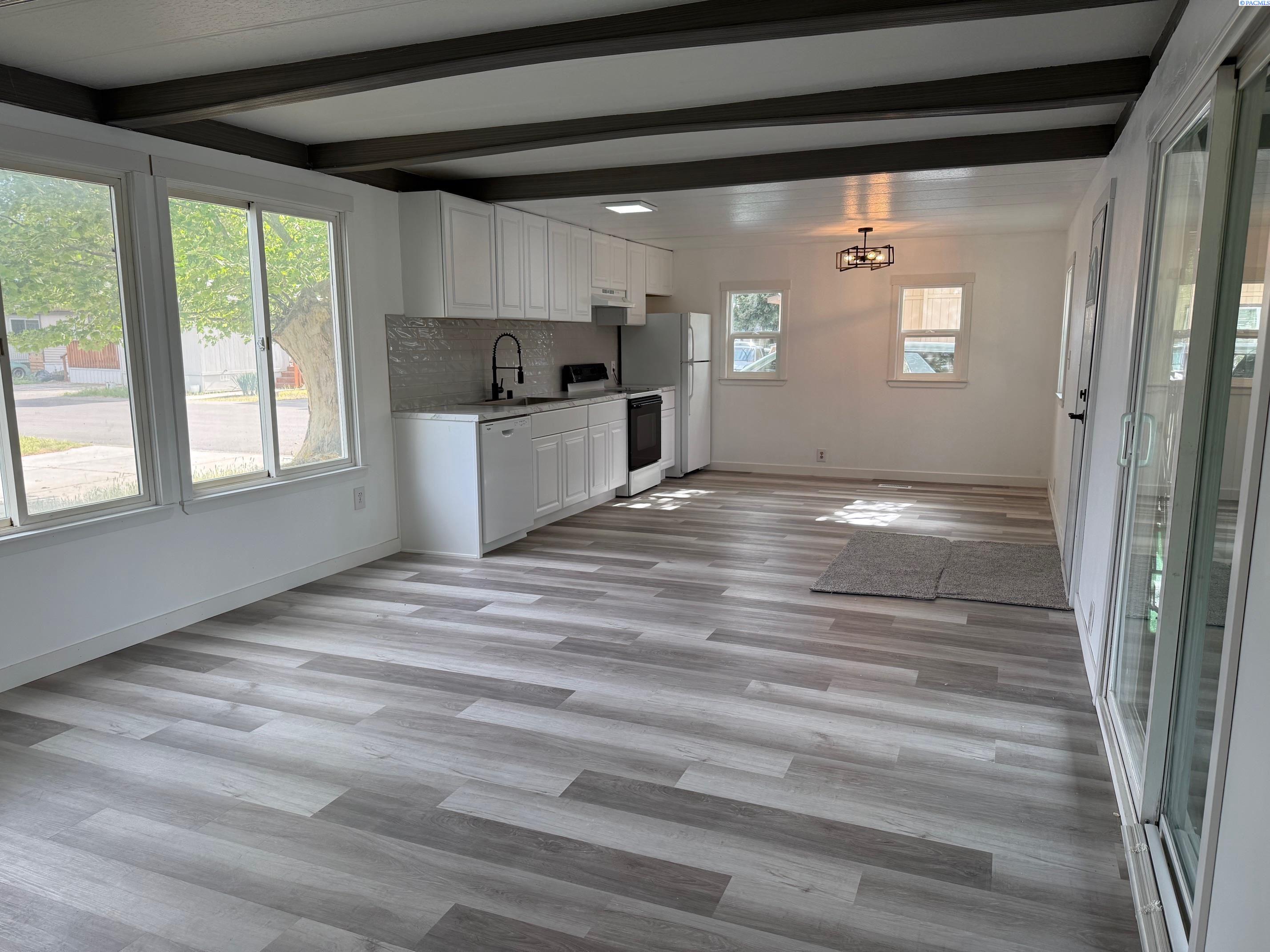 Photo 3 of Single family home for sale at 2021 Mahan Ave, Richland, WA 99354 | MLS# PAC292403 | Listing updated on 2026-09-23