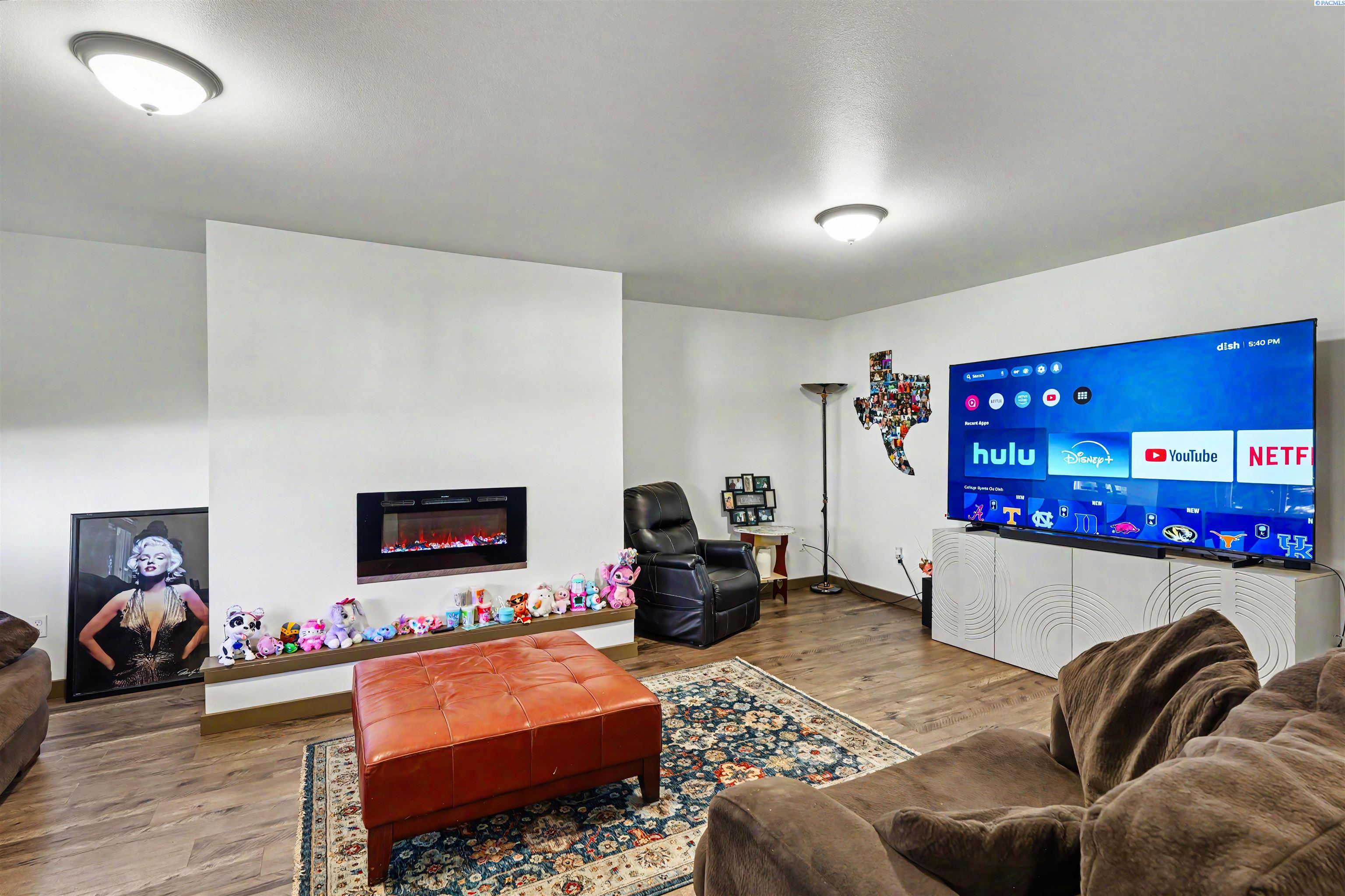 Photo 2 of Single family home for sale at 312 27th Avenue, Yakima, WA 98902 | MLS# PAC292432 | Listing updated on 2026-07-31