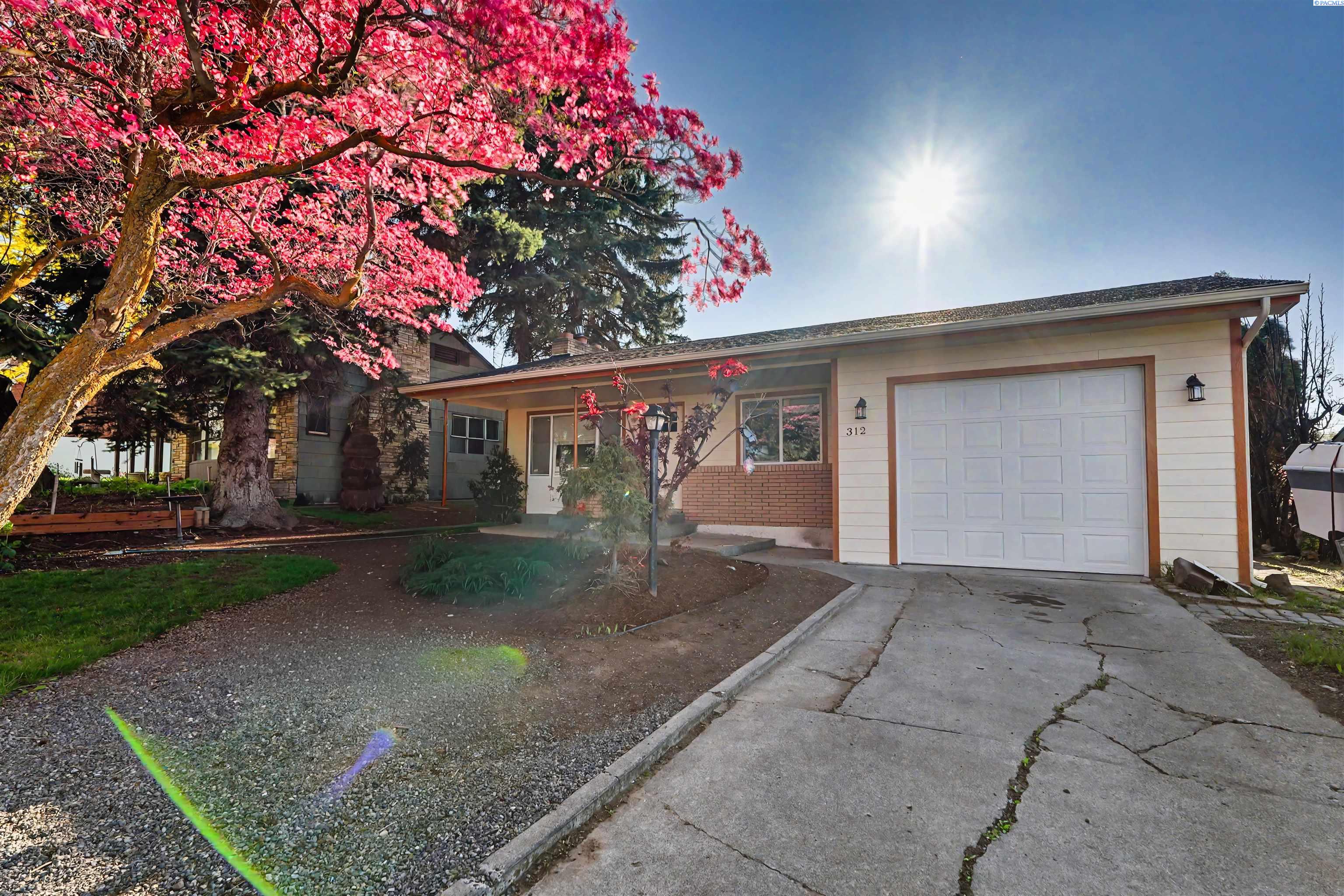 Photo 1 of Single family home for sale at 312 27th Avenue, Yakima, WA 98902 | MLS# PAC292432 | Listing updated on 2026-07-31