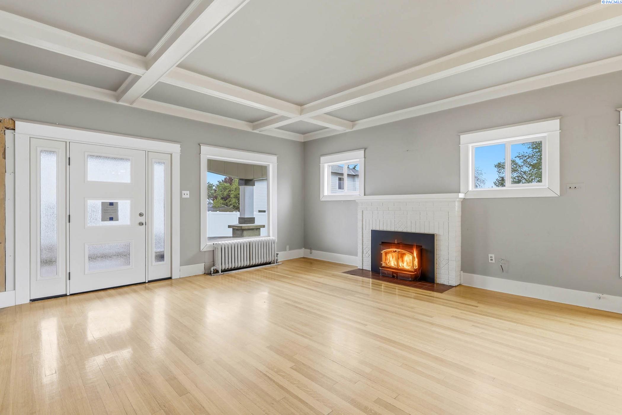Photo 1 of Single family home for sale at 1053 S Underwood Pl, Kennewick, WA 99337 | MLS# PAC292467 | Listing updated on 2026-06-18