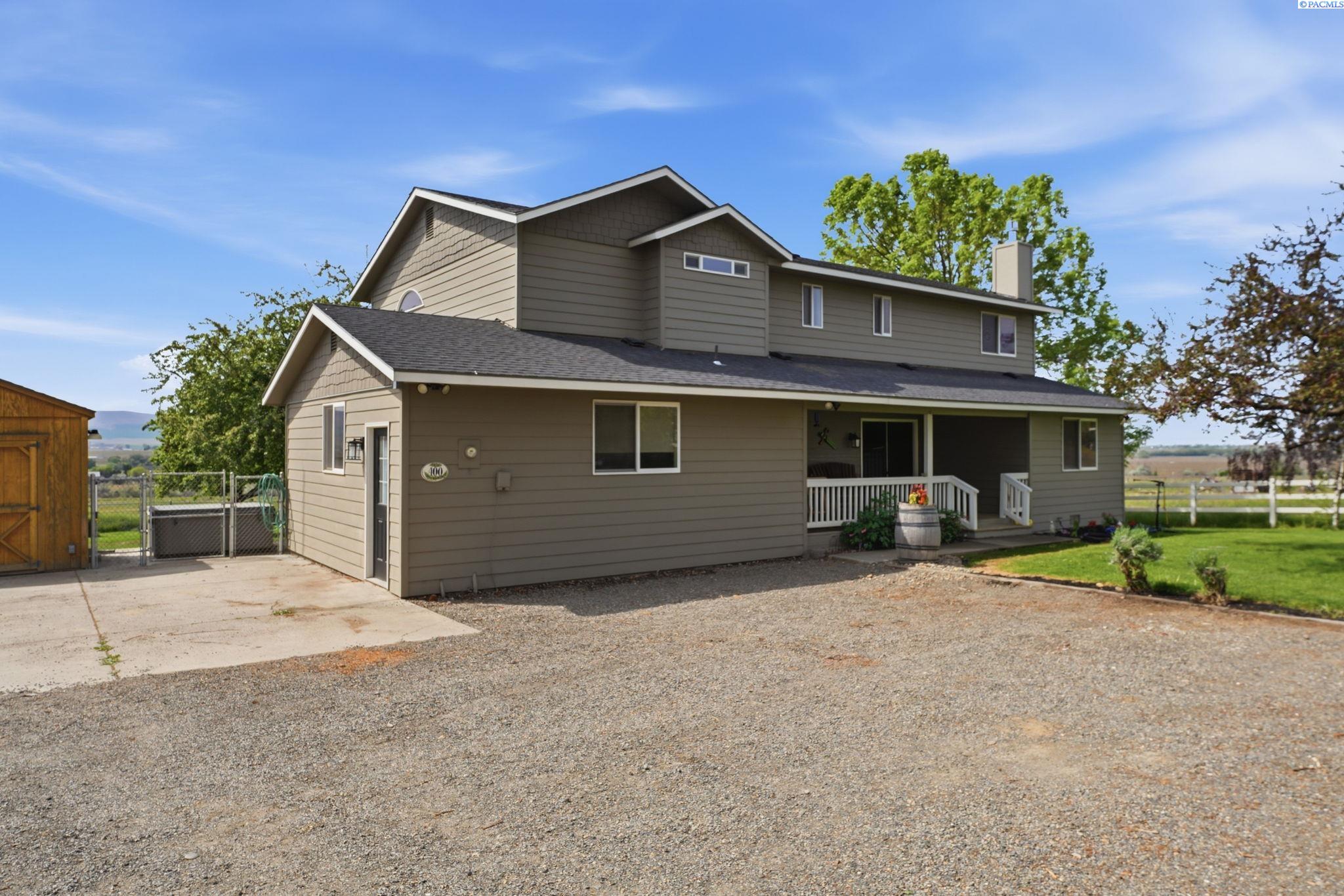 Photo 2 of Single family home for sale at 400 Charvet Rd, Grandview, WA 98930 | MLS# PAC292710 | Listing updated on 2026-10-13