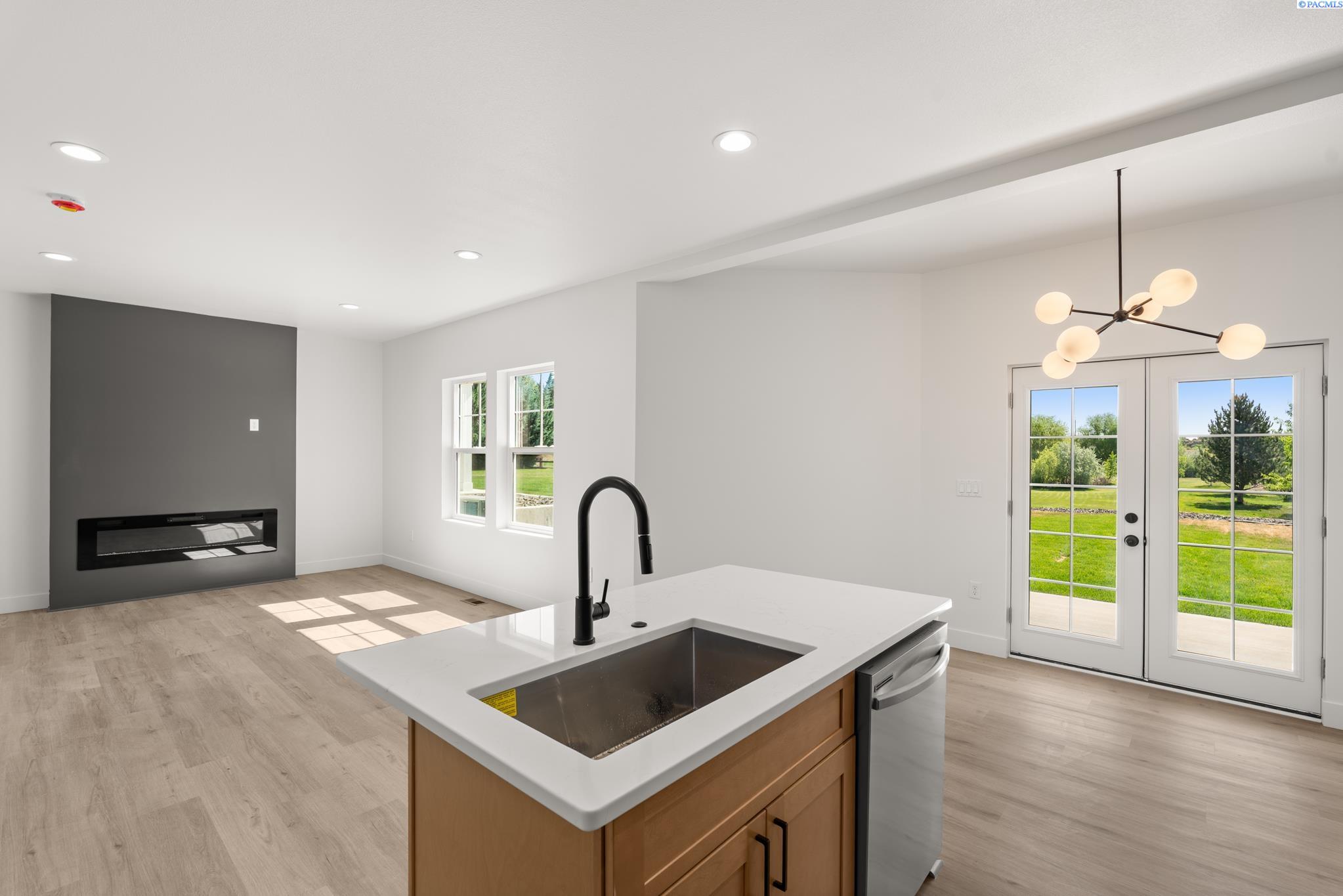 Photo 1 of Townhouse for sale at 805 Fountain Blvd, Zillah, WA 98953 | MLS# PAC292715 | Listing updated on 2026-08-23