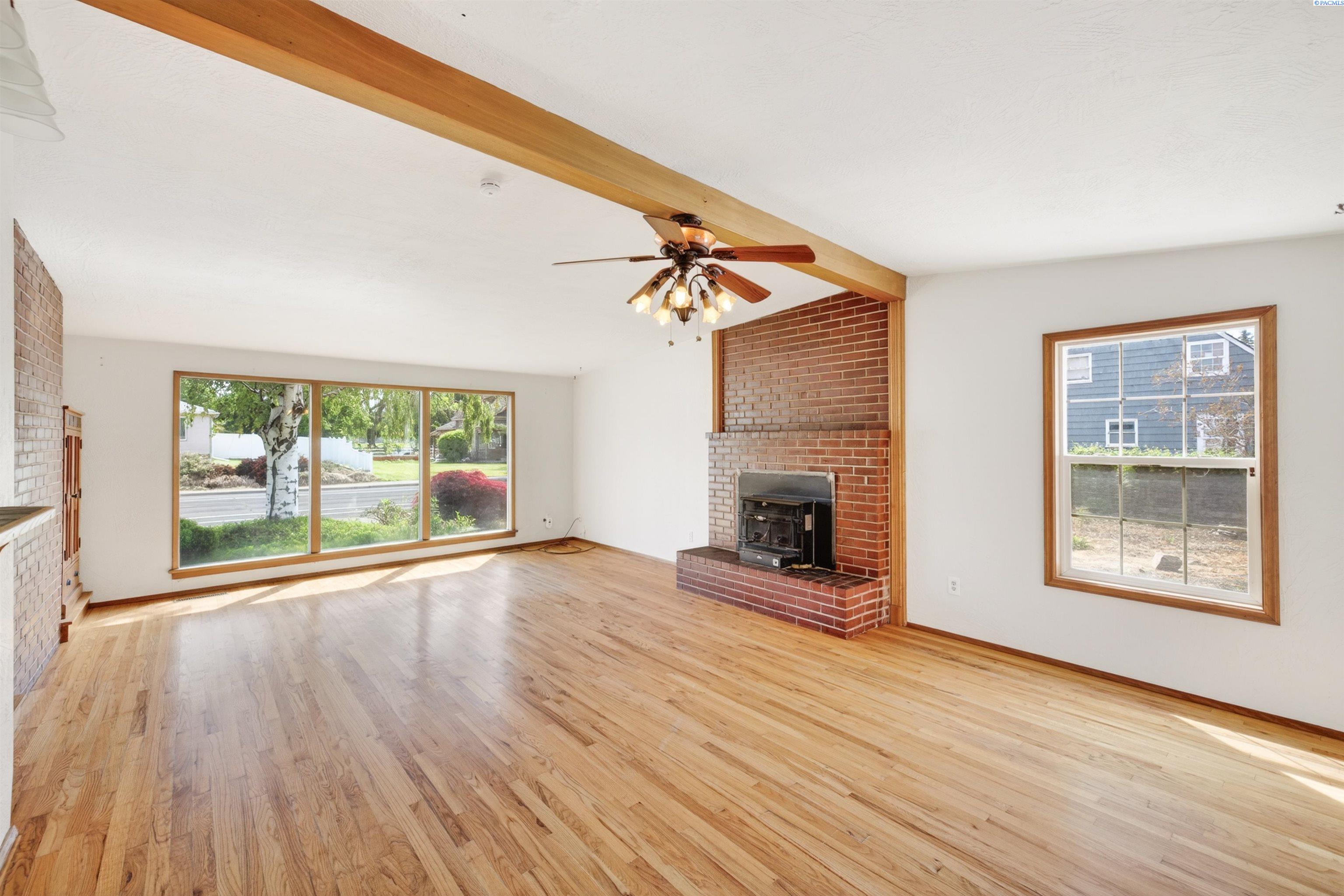 Photo 3 of Single family home for sale at 804 Fern Ave, Walla Walla, WA 99362 | MLS# PAC292722 | Listing updated on 2026-07-29