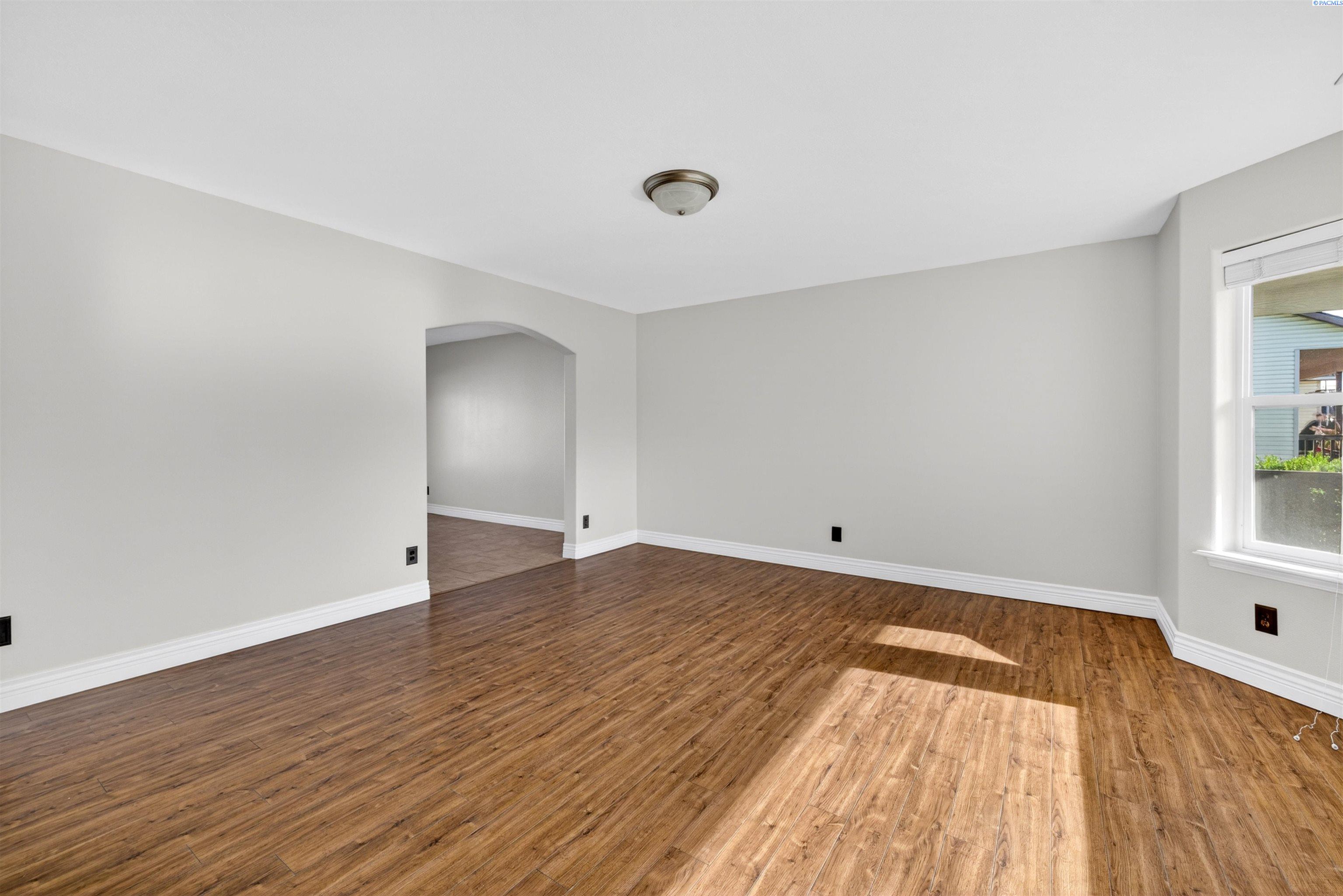 Photo 4 of Single family home for sale at 4015 Hayden Ln, Pasco, WA 99301 | MLS# PAC292833 | Listing updated on 2026-08-12
