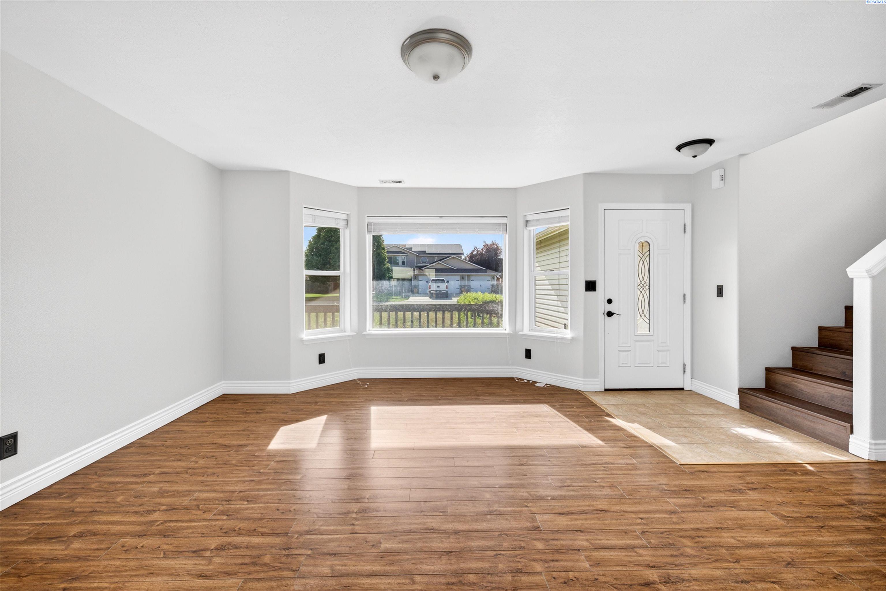 Photo 3 of Single family home for sale at 4015 Hayden Ln, Pasco, WA 99301 | MLS# PAC292833 | Listing updated on 2026-08-12