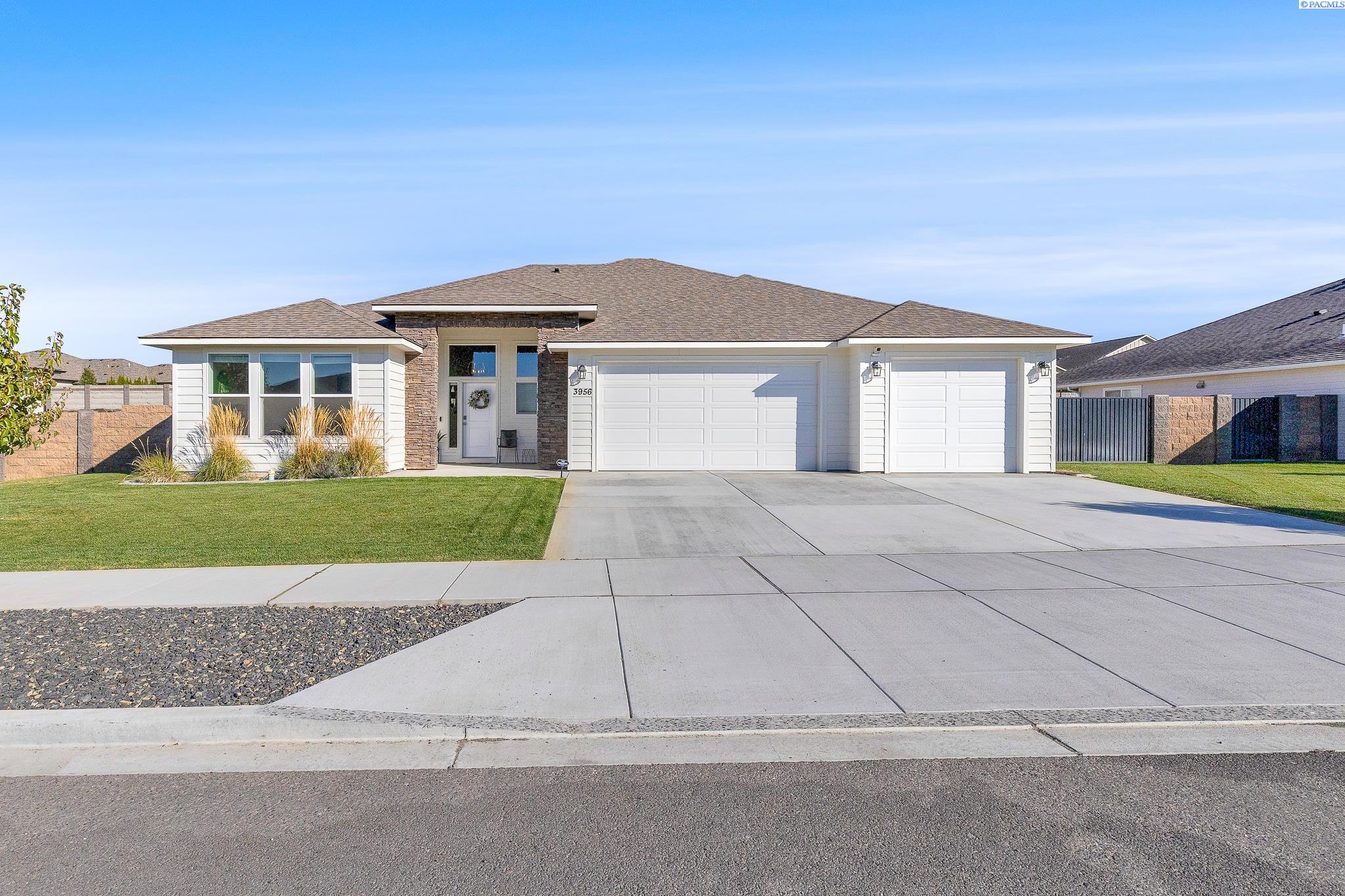 Photo 1 of Single family home for sale at 3956 Corvina, Richland, WA 99352 | MLS# PAC292848 | Listing updated on 2026-10-06