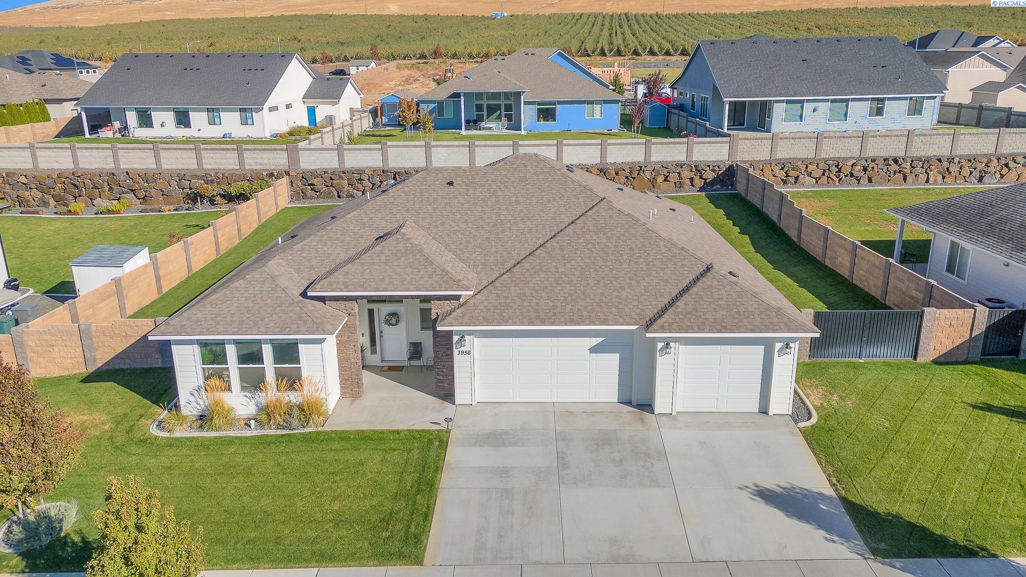 Photo 2 of Single family home for sale at 3956 Corvina, Richland, WA 99352 | MLS# PAC292848 | Listing updated on 2026-10-06