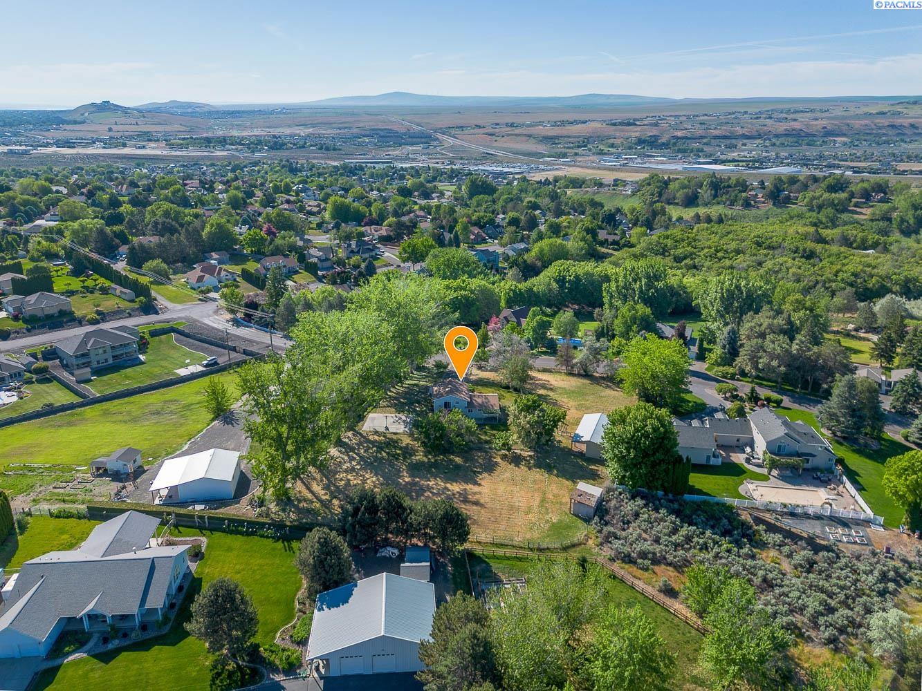 Photo 3 of Single family home for sale at 101204 E Clover Rd, Kennewick, WA 99338 | MLS# PAC292889 | Listing updated on 2026-09-24