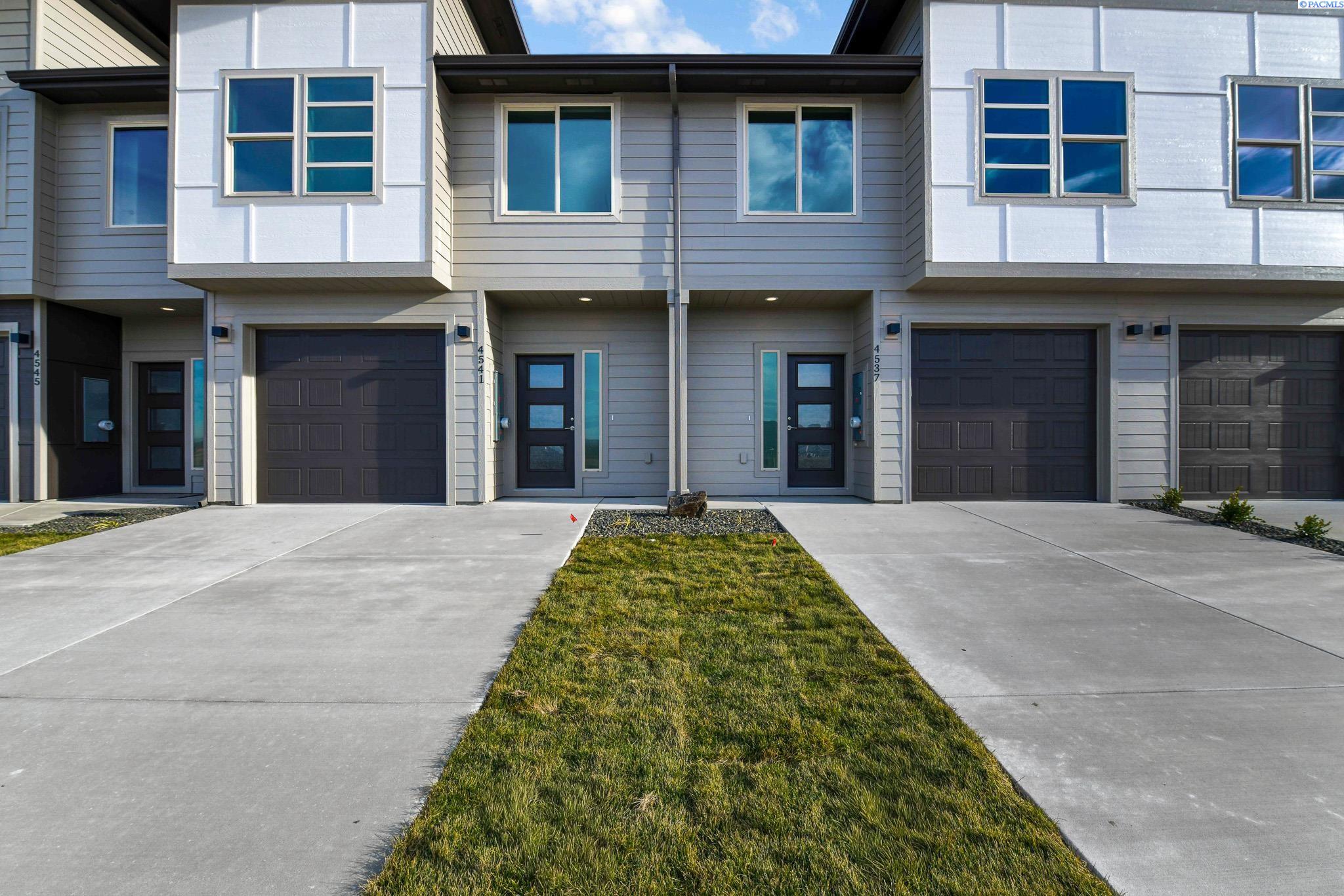 Photo 3 of Single family home for sale at 4541 Road 114, Pasco, WA 99301 | MLS# PAC292992 | Listing updated on 2026-09-19
