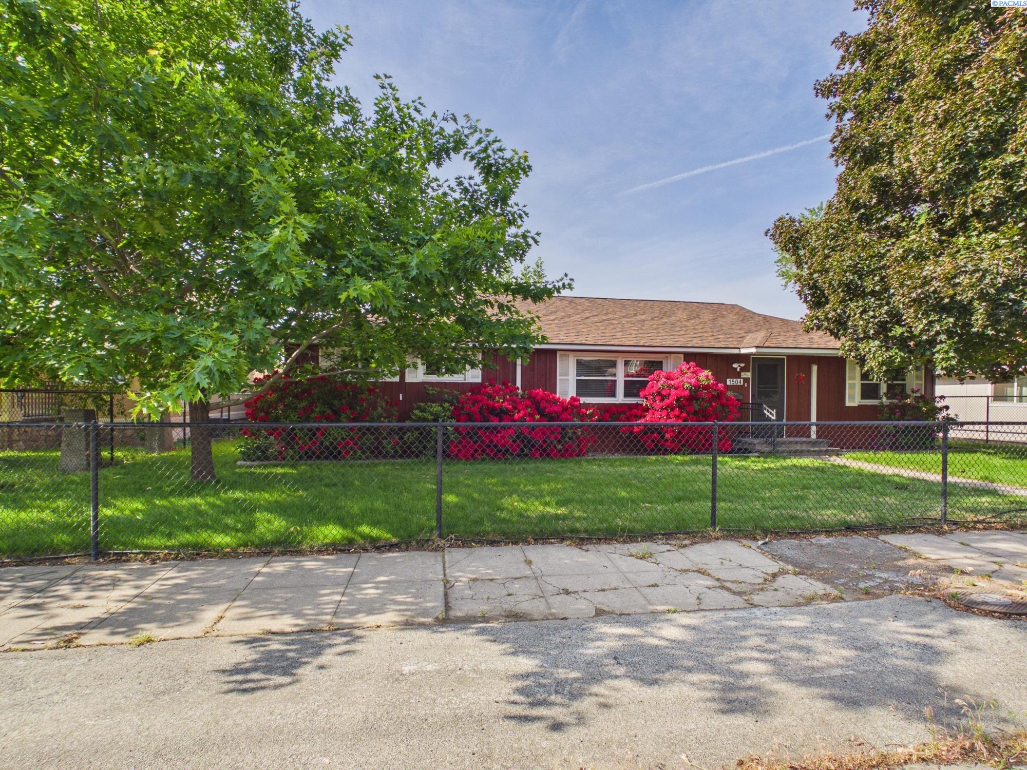Photo 1 of Single family home for sale at 1504 Cherry Ave, Yakima, WA 98902 | MLS# PAC293042 | Listing updated on 2026-09-10