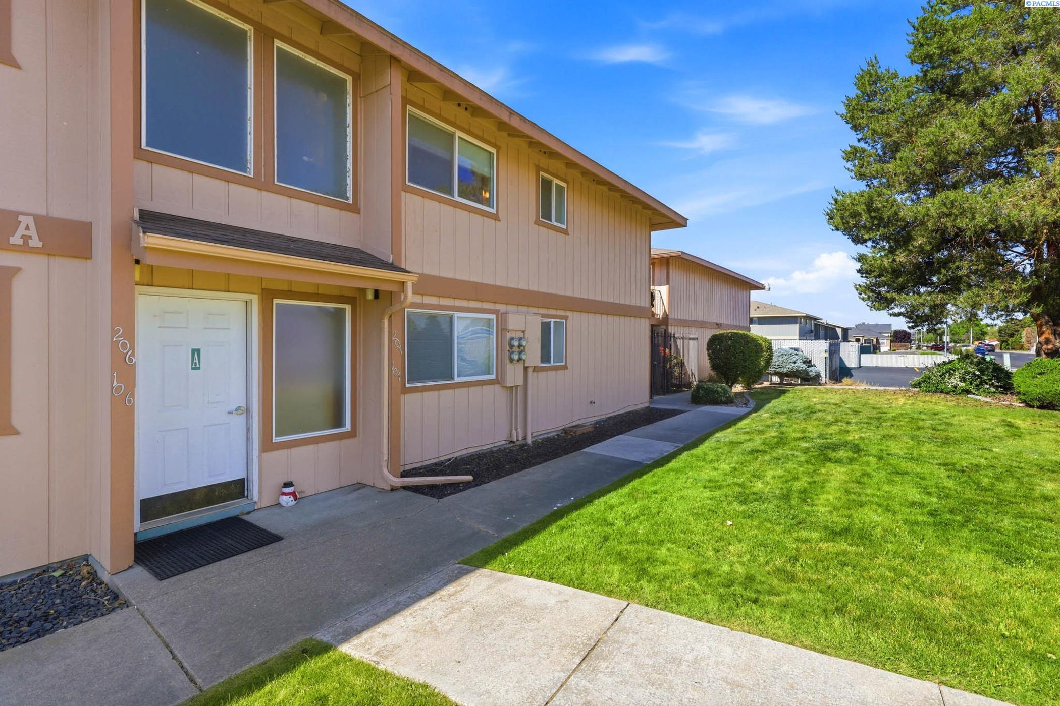 Photo 3 of Condo for sale at 3121 W Hood Ave, Kennewick, WA 99336 | MLS# PAC293072 | Listing updated on 2026-10-12