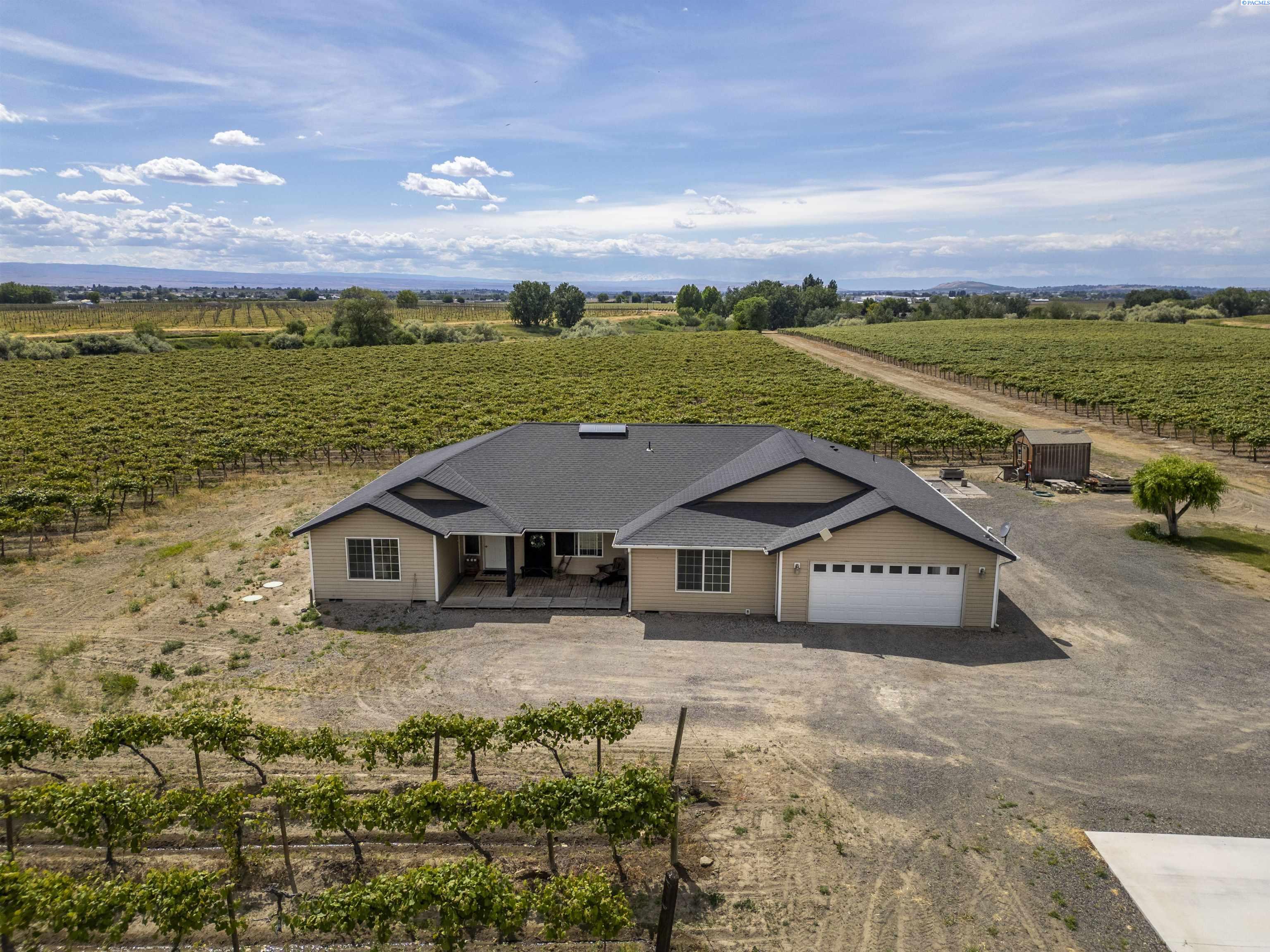 Photo 1 of Single family home for sale at 2050 Olmstead Rd, Grandview, WA 98930 | MLS# PAC293100 | Listing updated on 2026-06-30