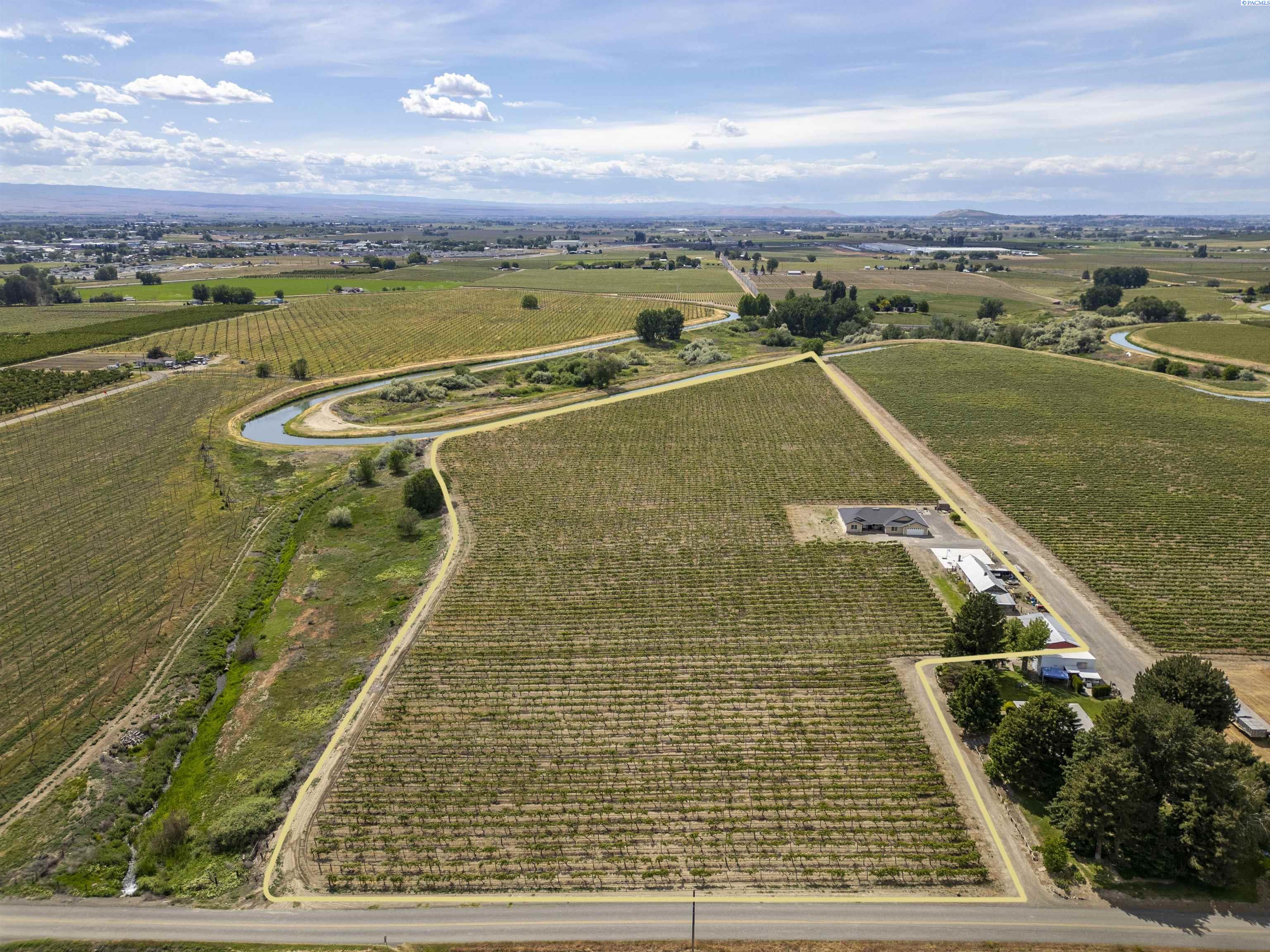 Photo 3 of Single family home for sale at 2050 Olmstead Rd, Grandview, WA 98930 | MLS# PAC293100 | Listing updated on 2026-06-30