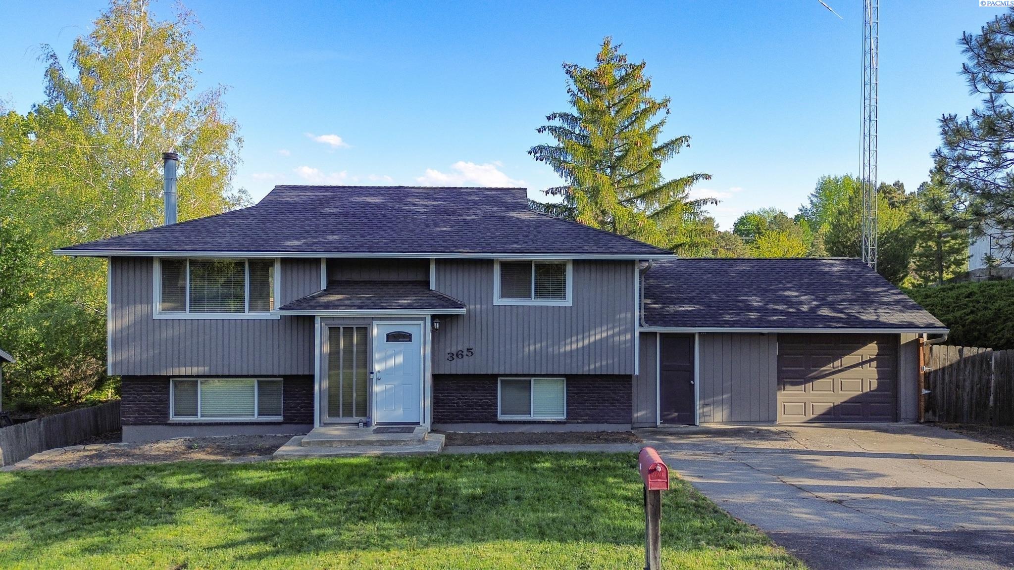 Photo 1 of Single family home for sale at 365 Nw Thomas St, Pullman, WA 99163 | MLS# PAC293113 | Listing updated on 2026-09-06