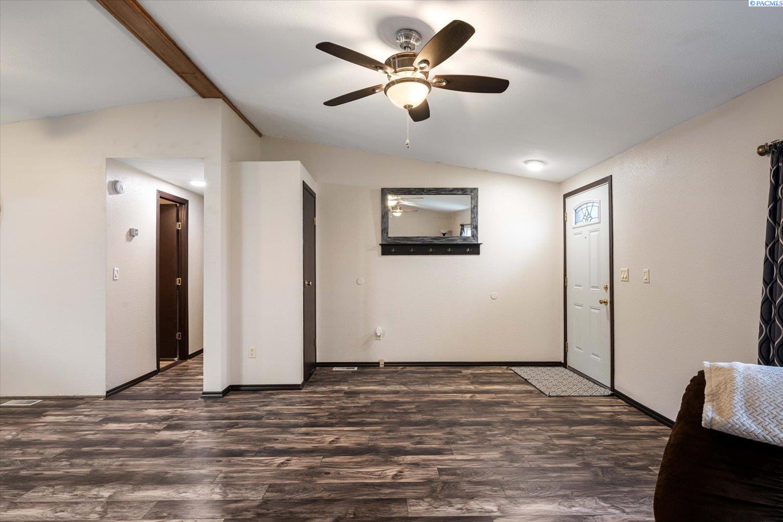 Photo 3 of Manufactured home for sale at 27404 E Ambassador Pr NE, Benton City, WA 99320 | MLS# PAC293167 | Listing updated on 2026-08-02