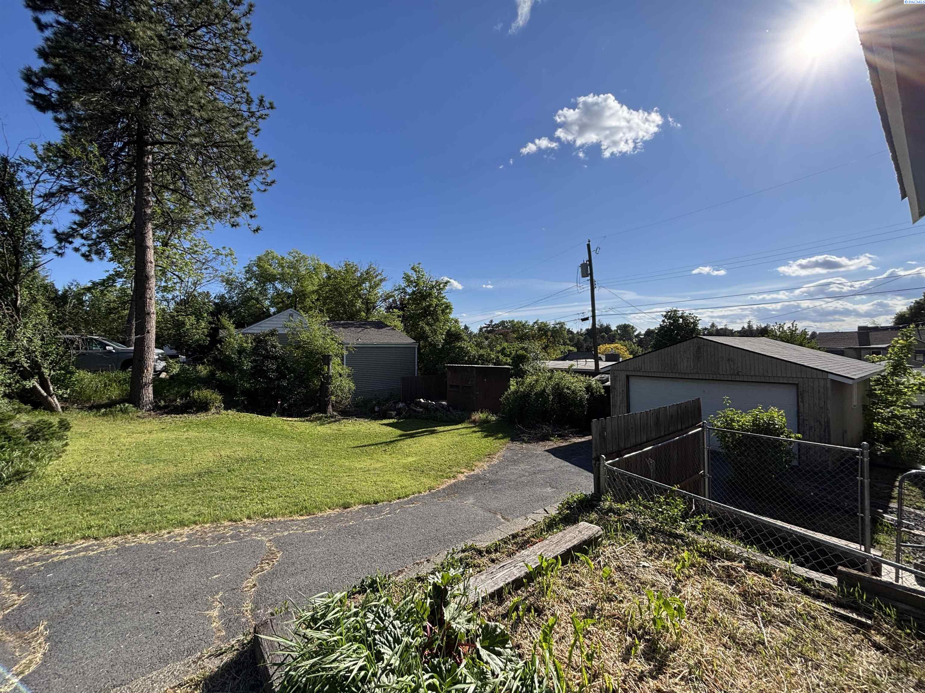 Photo 3 of Single family home for sale at 1155 NE Lybecker Rd, Pullman, WA 99163 | MLS# PAC293178 | Listing updated on 2026-09-20
