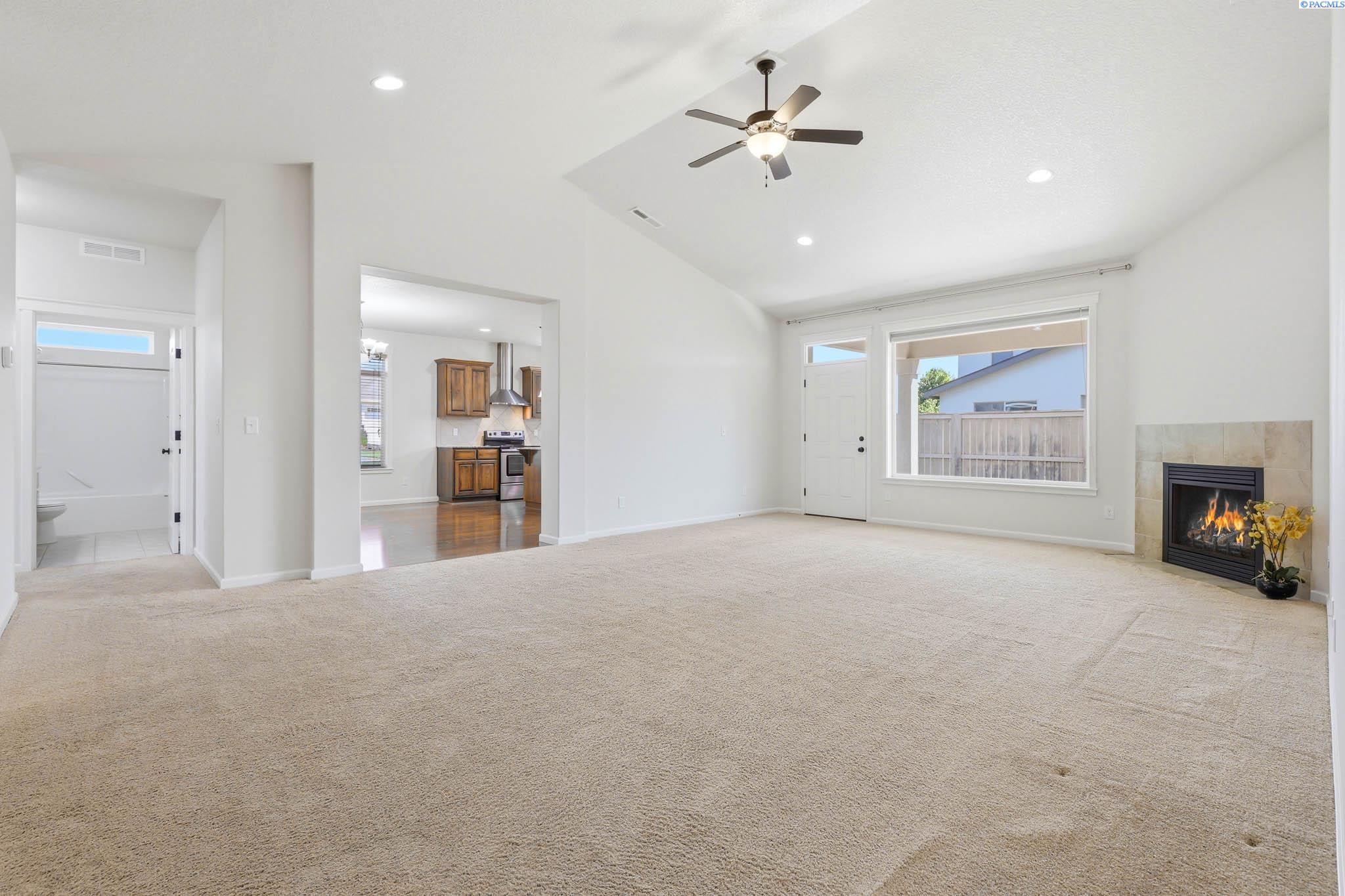Photo 4 of Single family home for sale at 2376 Coppertree Ct, Richland, WA 99354 | MLS# PAC293202 | Listing updated on 2026-08-22