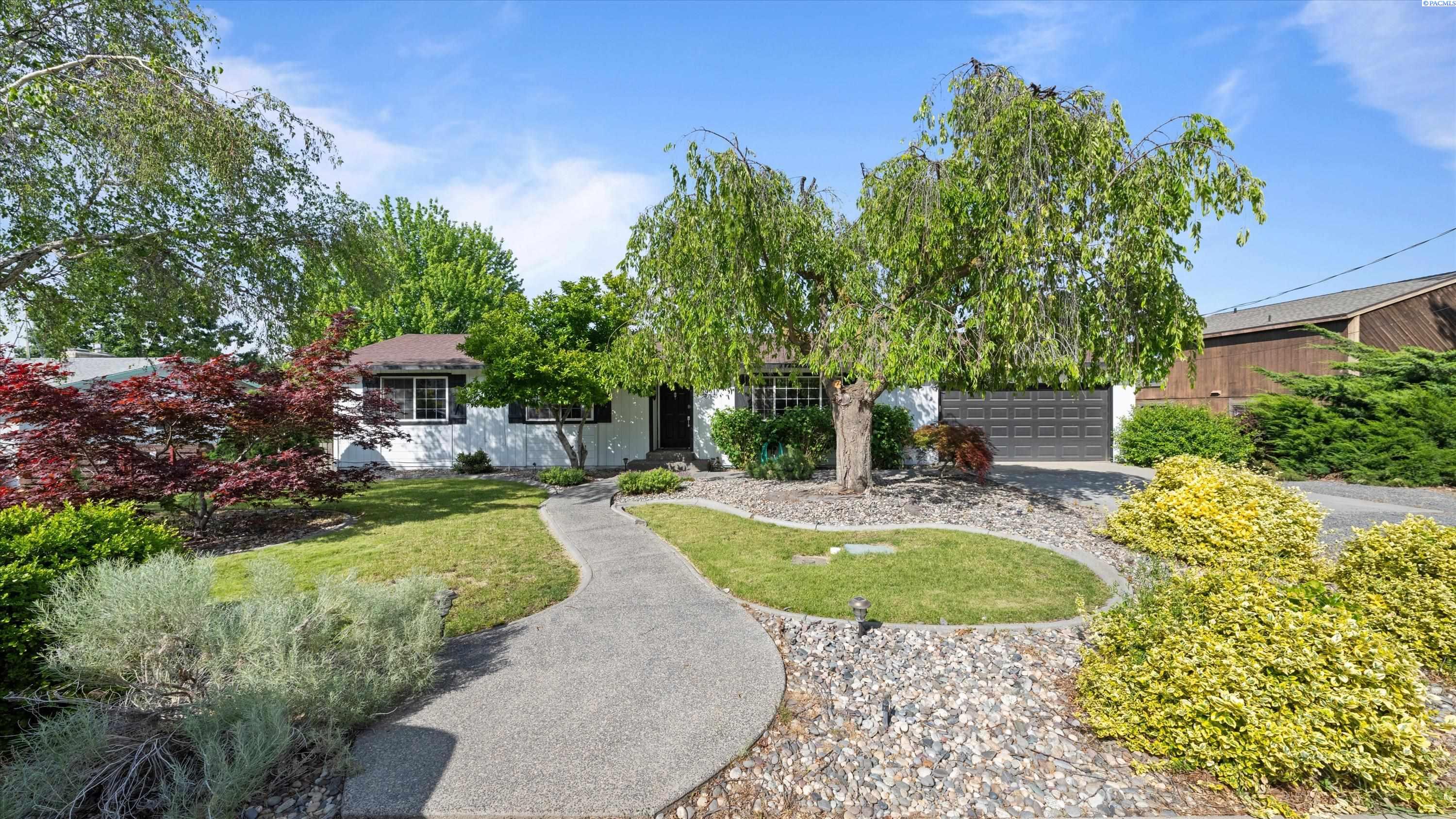 Photo 1 of Single family home for sale at 3994 Ironton Dr, West Richland, WA 99353 | MLS# PAC293207 | Listing updated on 2026-09-11