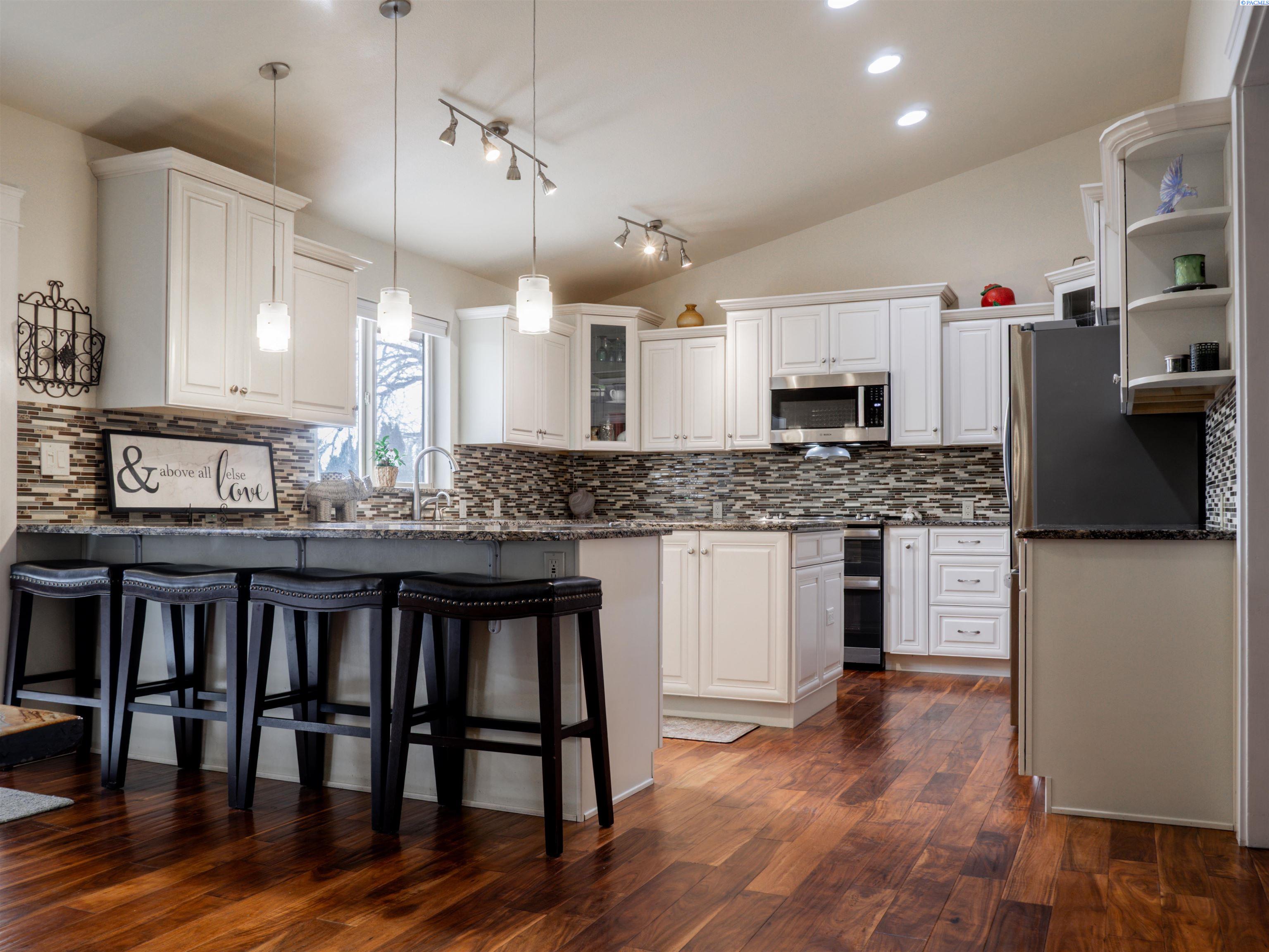 Photo 3 of Single family home for sale at 1450 Adair Dr, Richland, WA 99352 | MLS# PAC293270 | Listing updated on 2026-10-10