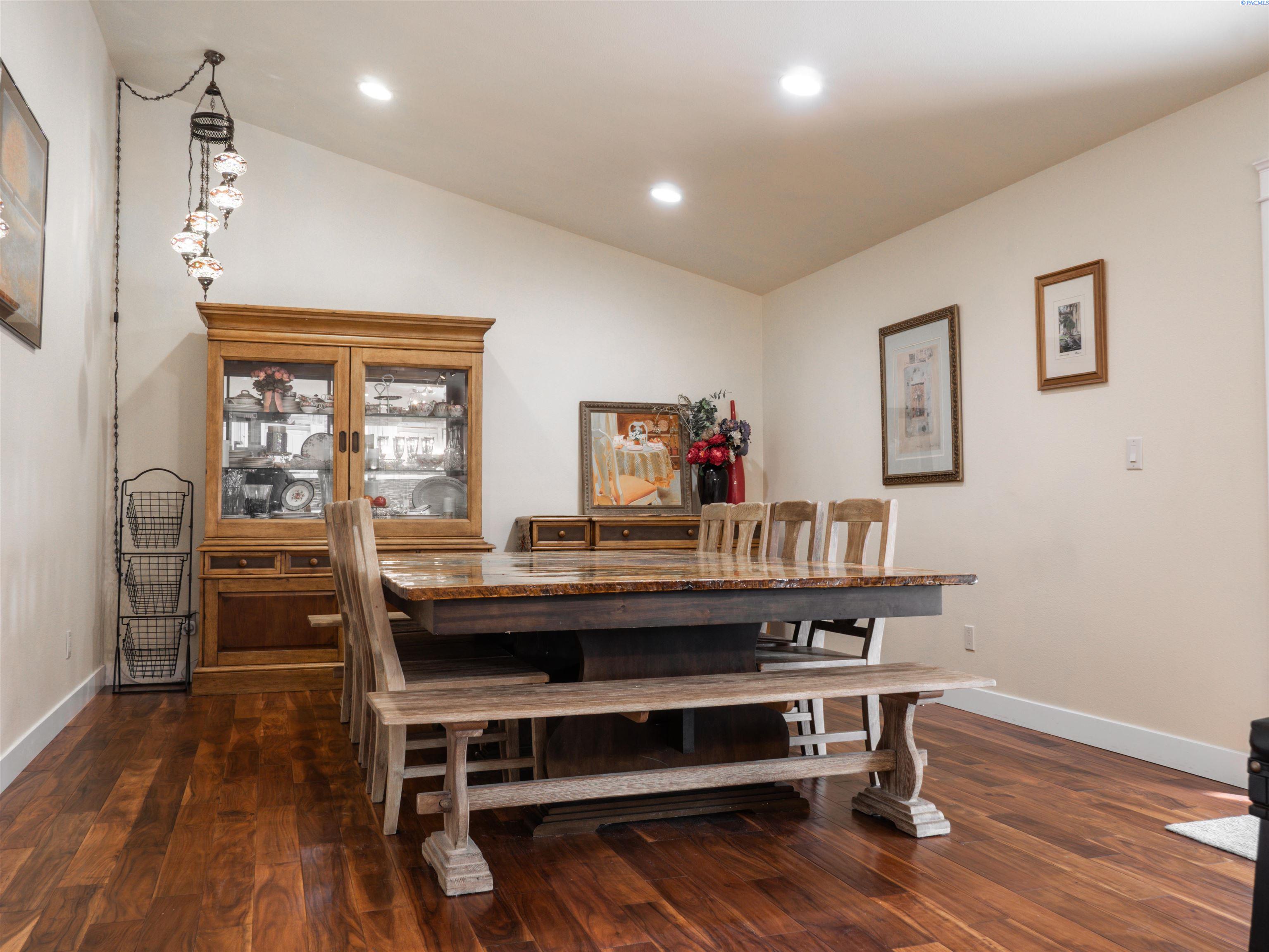 Photo 3 of Single family home for sale at 1450 Adair Dr, Richland, WA 99352 | MLS# PAC293270 | Listing updated on 2026-10-10