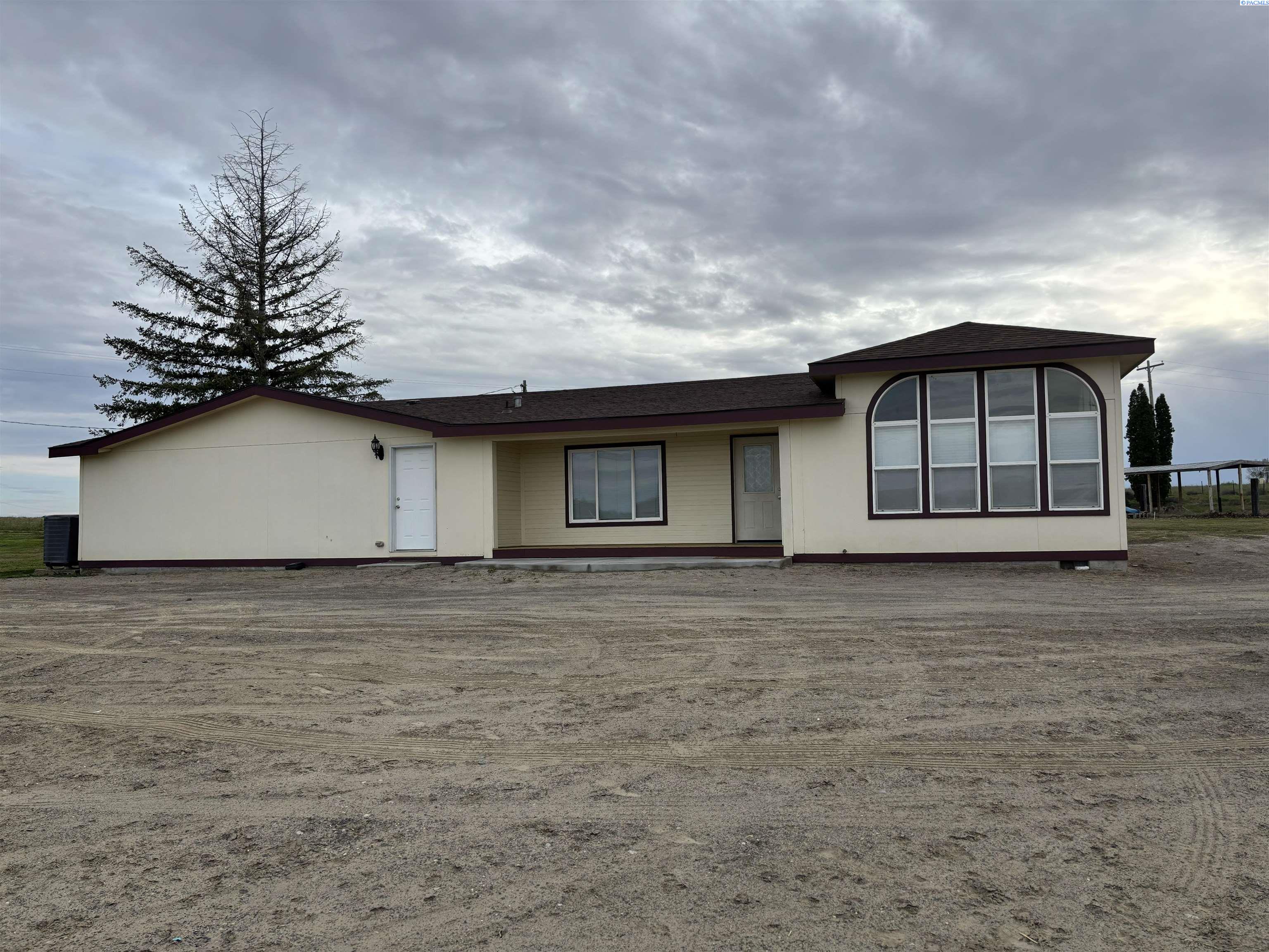 Manufactured home for sale at 5803 Taylor Flats Rd, Pasco, WA 99301 | MLS# PAC293293