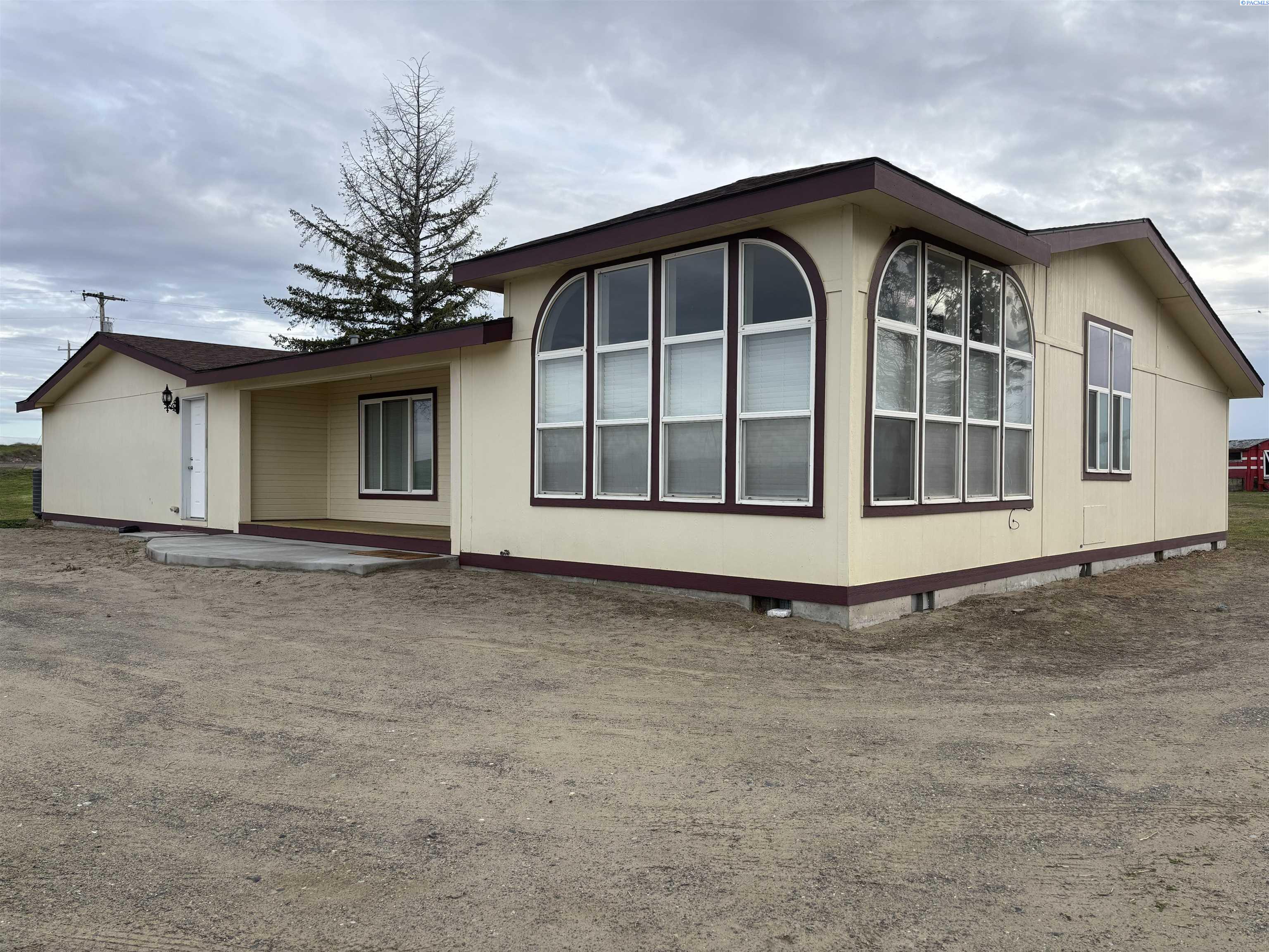 Photo 3 of Manufactured home for sale at 5803 Taylor Flats Rd, Pasco, WA 99301 | MLS# PAC293293 | Listing updated on 2026-10-07