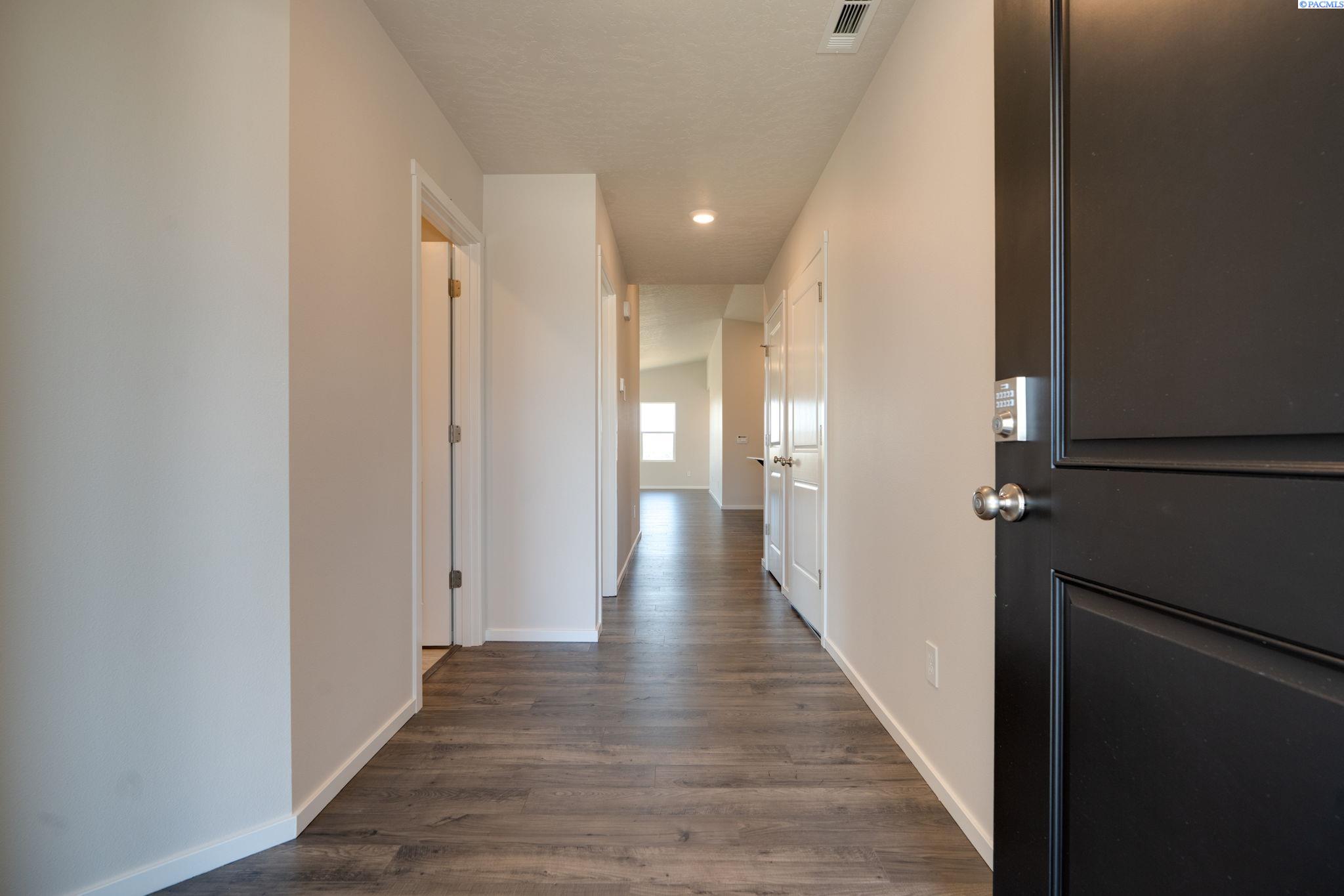 Photo 2 of Single family home for sale at 6118 Road 115, Pasco, WA 99301 | MLS# PAC293328 | Listing updated on 2026-09-23