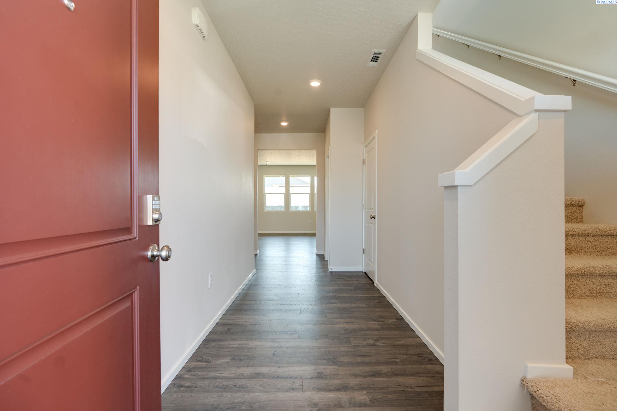 Photo 2 of Single family home for sale at 6113 Road 115, Pasco, WA 99301 | MLS# PAC293337 | Listing updated on 2026-10-08