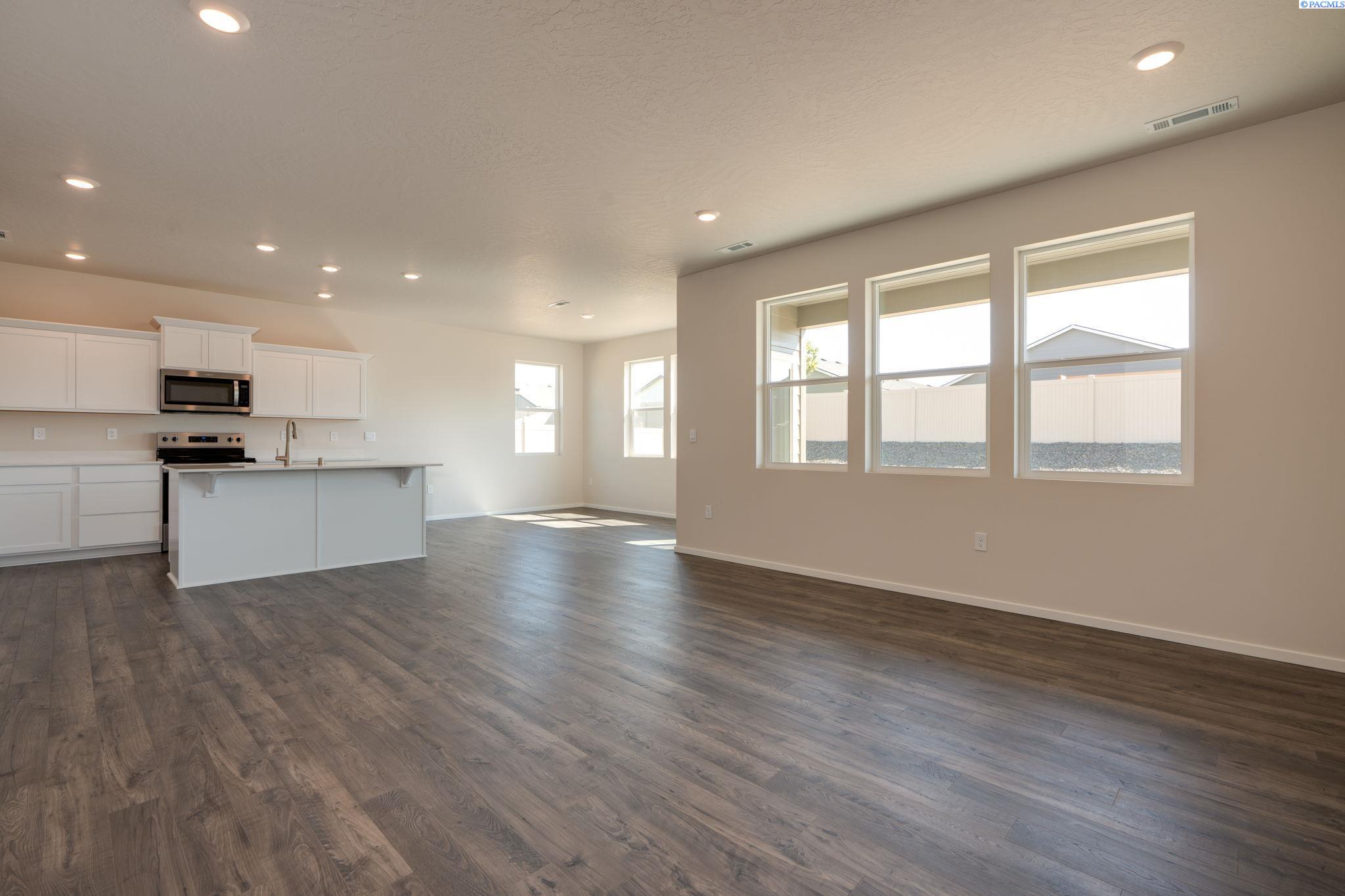 Photo 3 of Single family home for sale at 6113 Road 115, Pasco, WA 99301 | MLS# PAC293337 | Listing updated on 2026-10-08