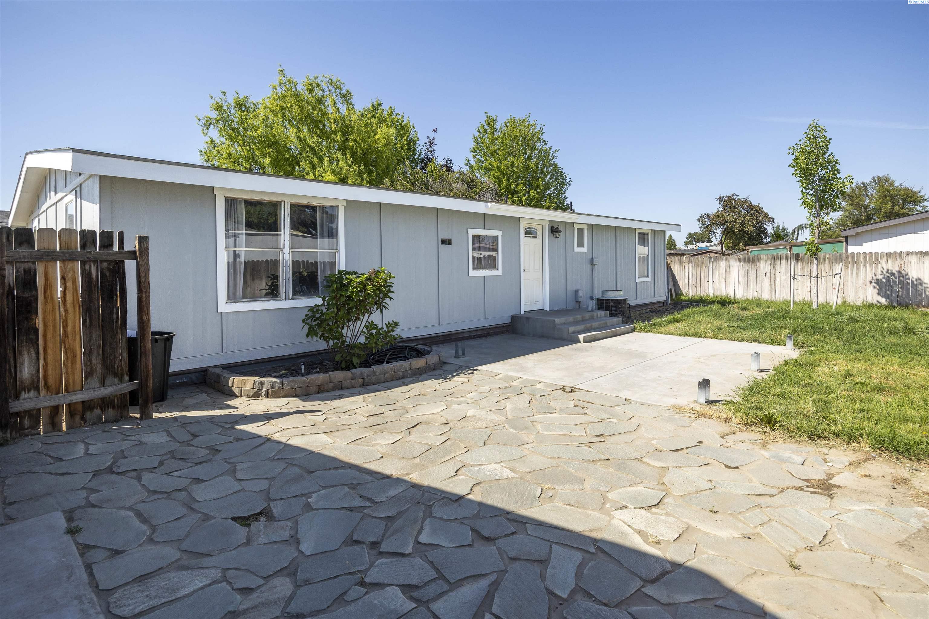 Photo 1 of Manufactured home for sale at 9132 W Yellowstone Ave, Kennewick, WA 99336 | MLS# PAC293340 | Listing updated on 2026-10-01