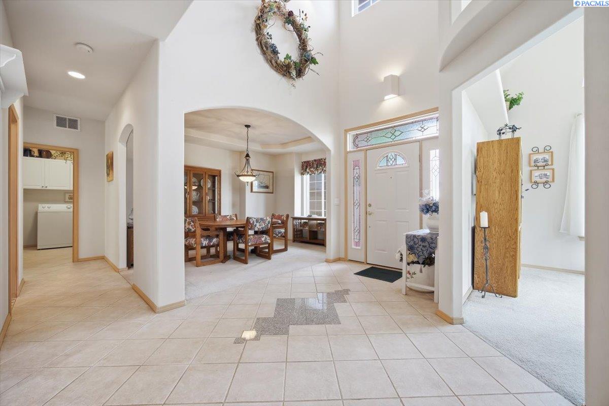 Photo 4 of Single family home for sale at 2068 Newhaven Loop, Richland, WA 99352 | MLS# PAC293367 | Listing updated on 2026-08-31