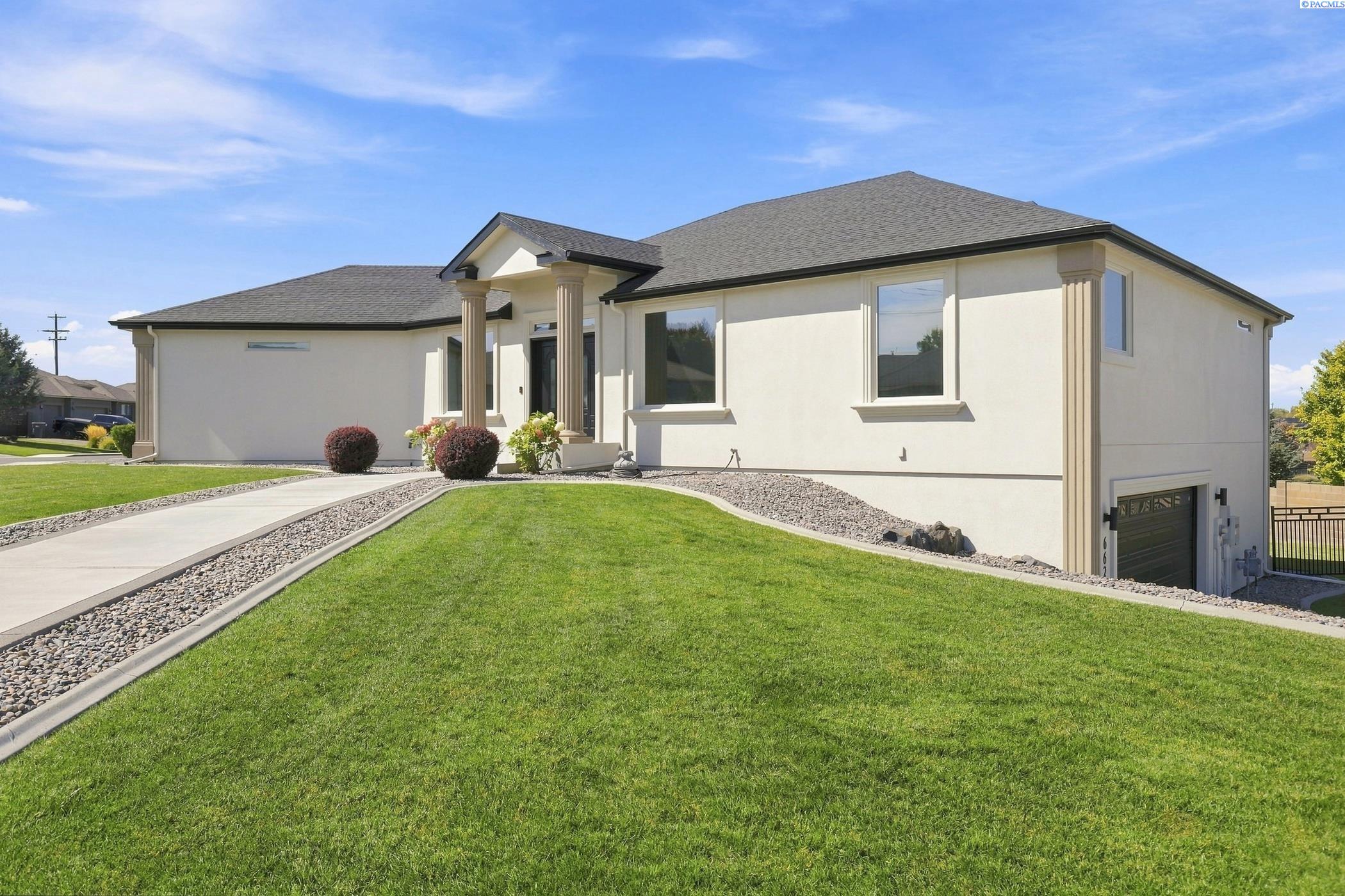 Photo 2 of Single family home for sale at 662 S Hawaii Pl, Kennewick, WA 99336 | MLS# PAC293371 | Listing updated on 2026-10-09
