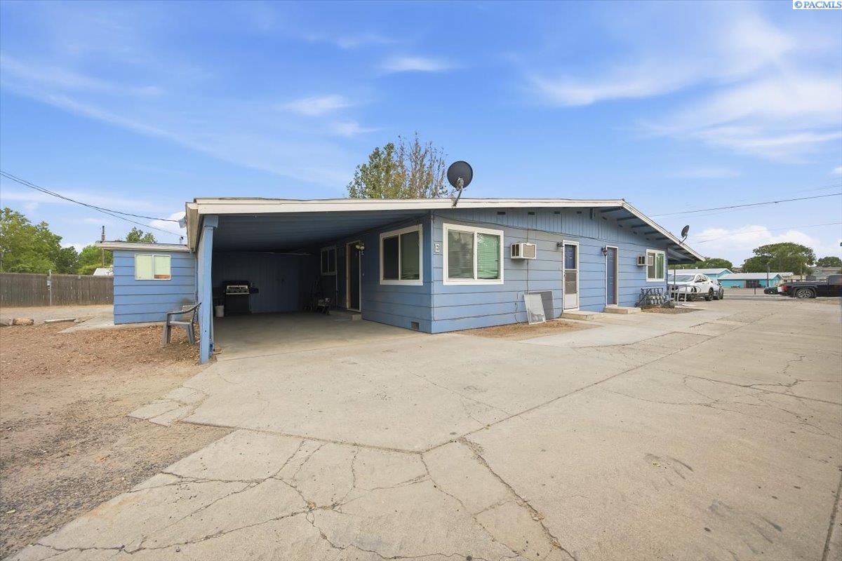 Photo 3 of House for sale at 1007 S Gum St, Kennewick, WA 99337 | MLS# PAC293409 | Listing updated on 2026-08-19