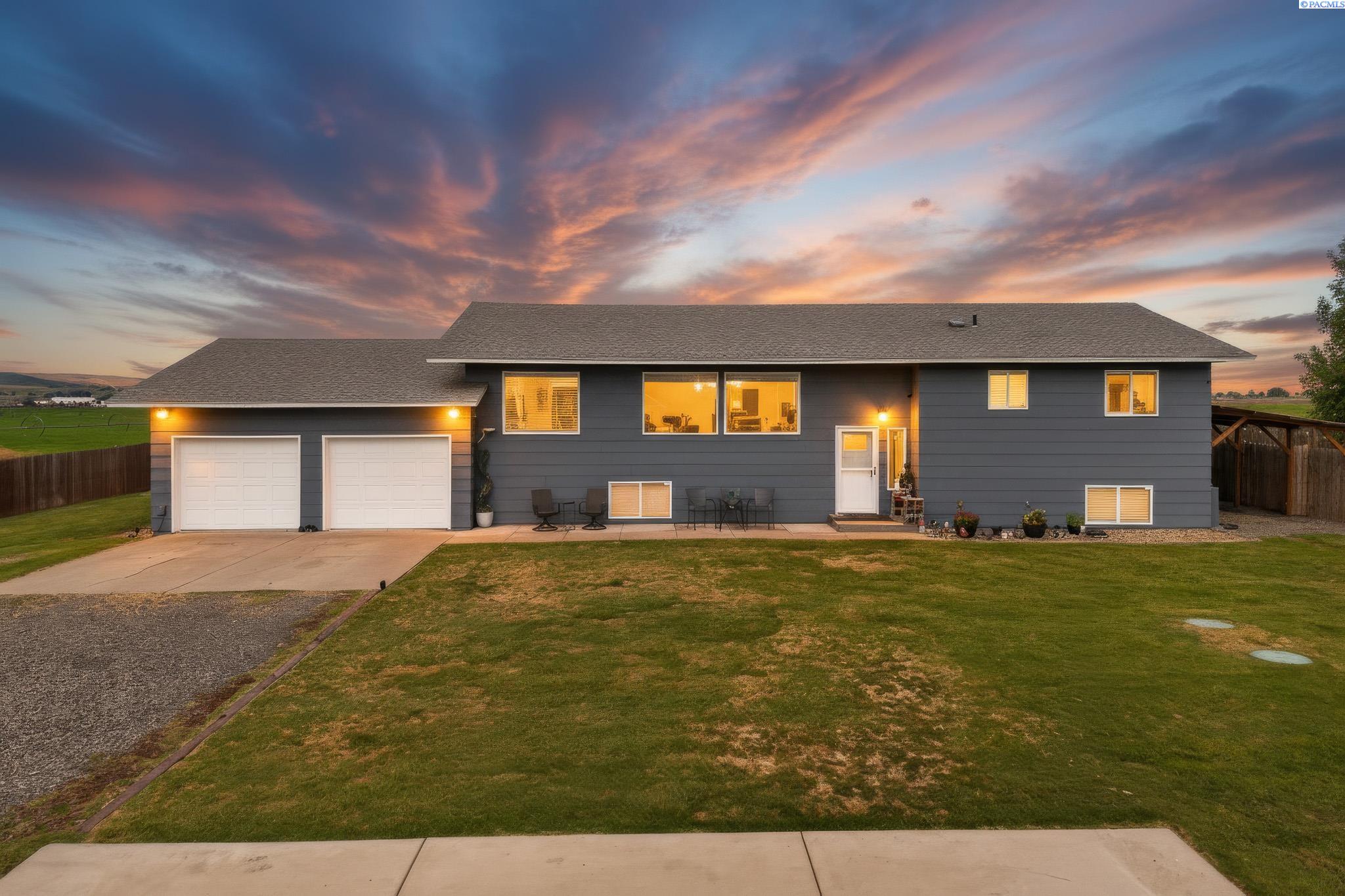 Photo 1 of Single family home for sale at 710 Maple Grv Rd, Sunnyside, WA 98944 | MLS# PAC293413 | Listing updated on 2026-09-18