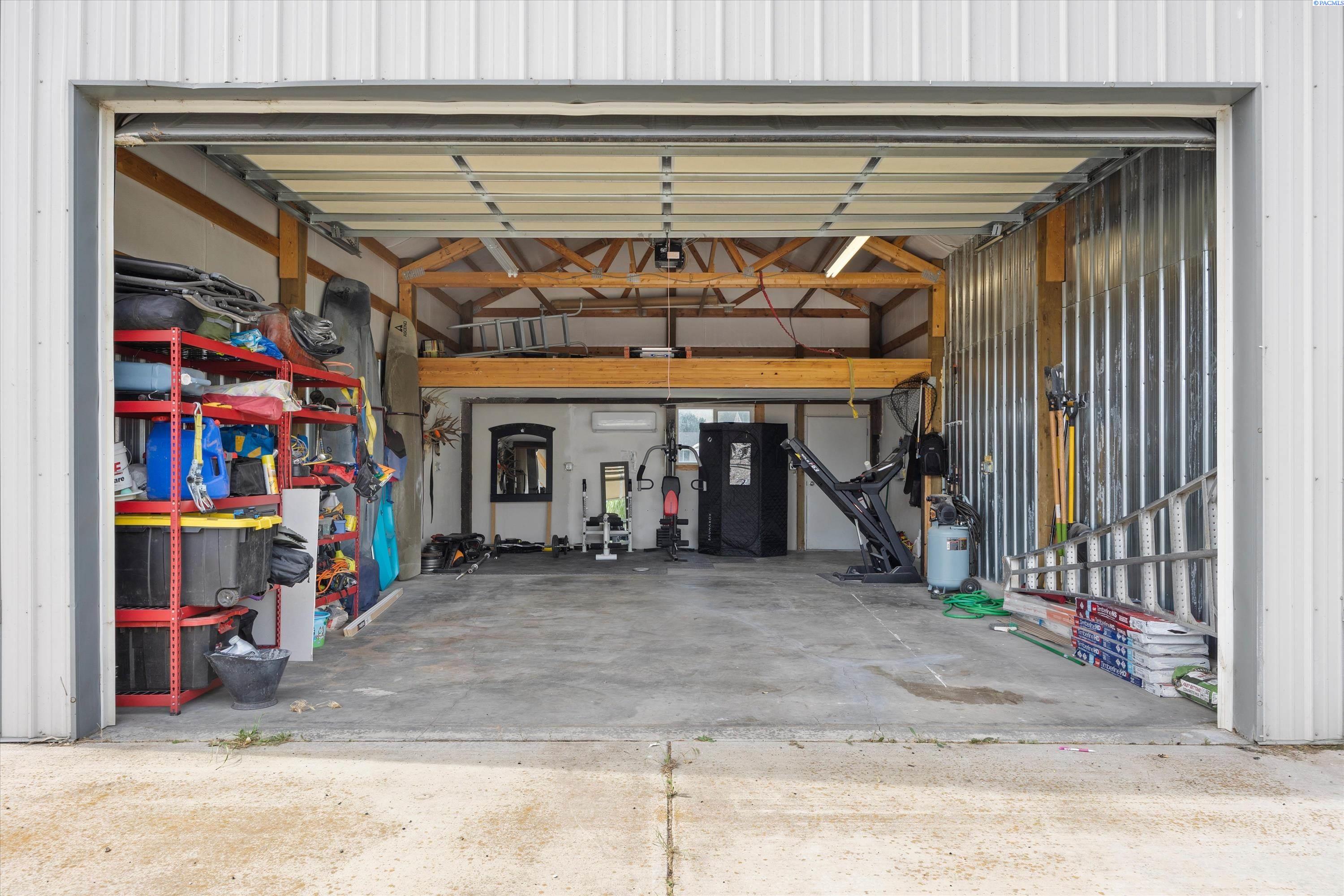 Photo 4 of Single family home for sale at 1103 Christopher Ln, Benton City, WA 99320 | MLS# PAC293422 | Listing updated on 2026-09-05