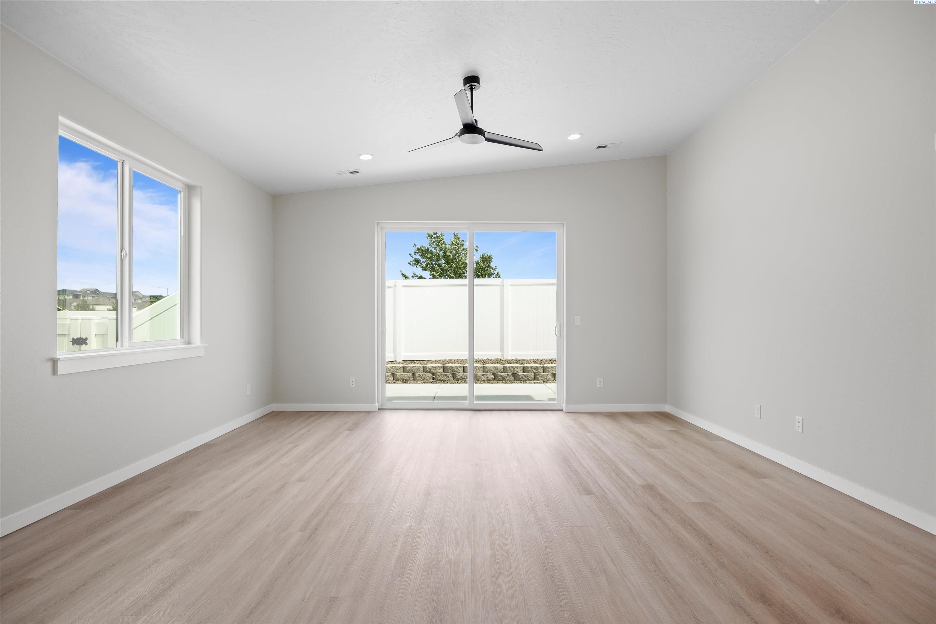 Photo 3 of Townhouse for sale at 3339 S Nelson St, Kennewick, WA 99338 | MLS# PAC293425 | Listing updated on 2026-10-07