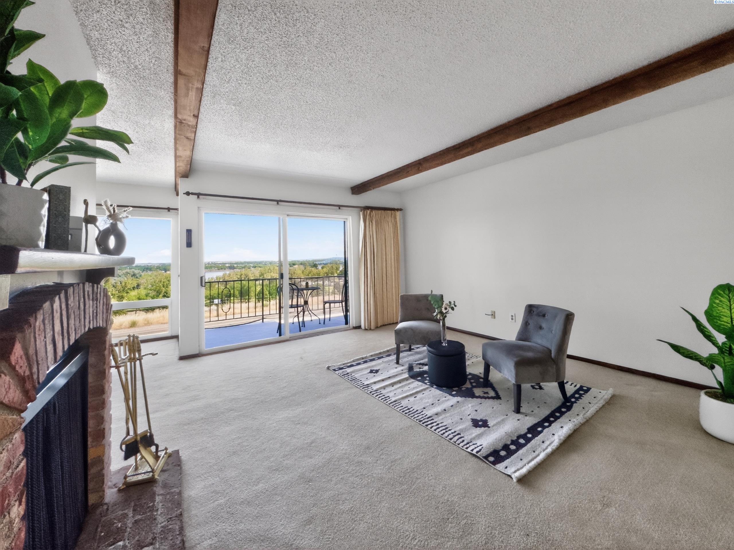 Photo 2 of Condo for sale at 2401 W Canal Dr, Kennewick, WA 99336 | MLS# PAC293434 | Listing updated on 2026-09-26