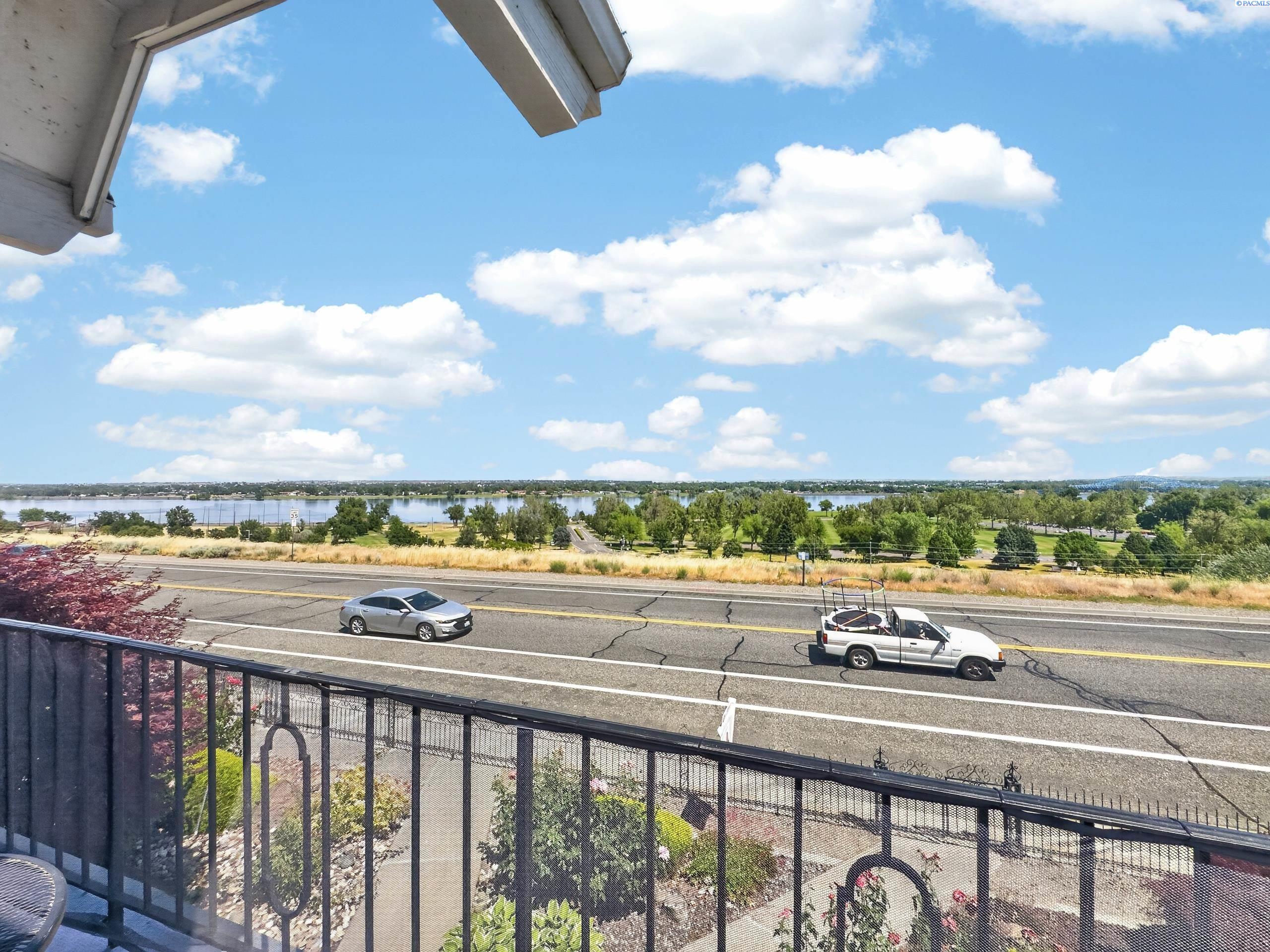 Photo 3 of Condo for sale at 2401 W Canal Dr, Kennewick, WA 99336 | MLS# PAC293434 | Listing updated on 2026-09-26