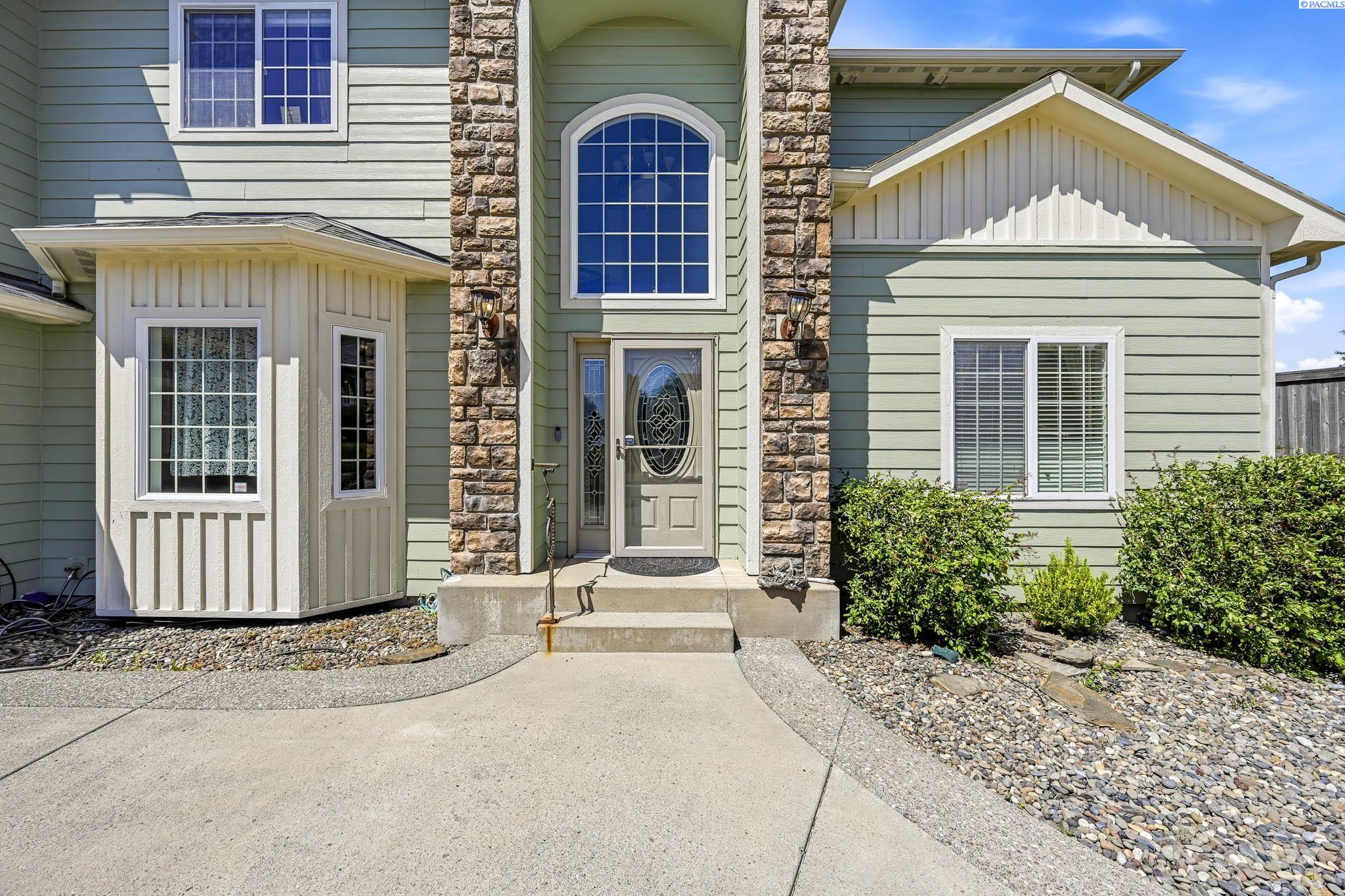 Photo 3 of Single family home for sale at 1610 NW Nicole Ct, Pullman, WA 99163 | MLS# PAC293490 | Listing updated on 2026-08-27