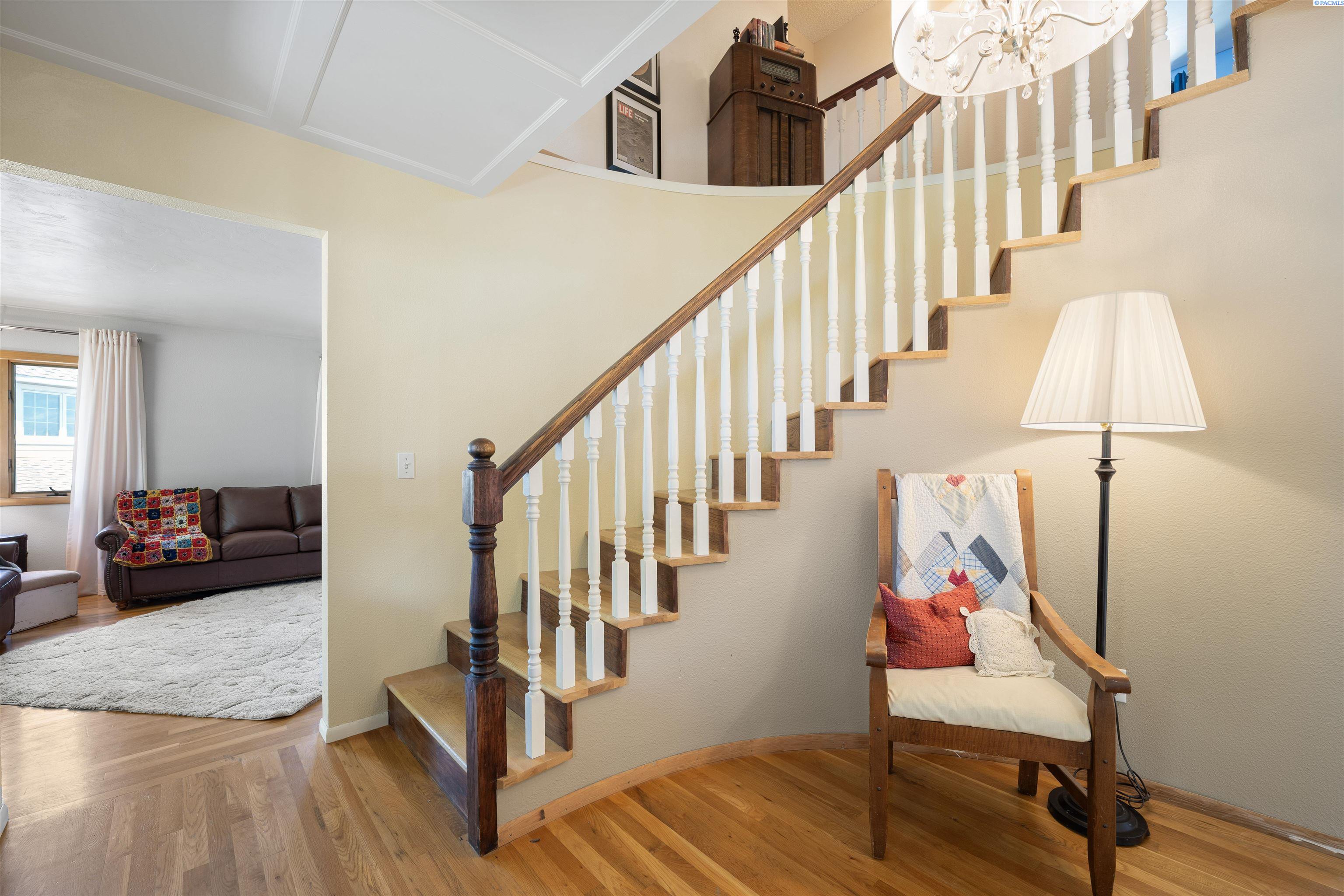 Photo 3 of Single family home for sale at 1110 SE Sunnymead Way, Pullman, WA 99163 | MLS# PAC293494 | Listing updated on 2026-10-06