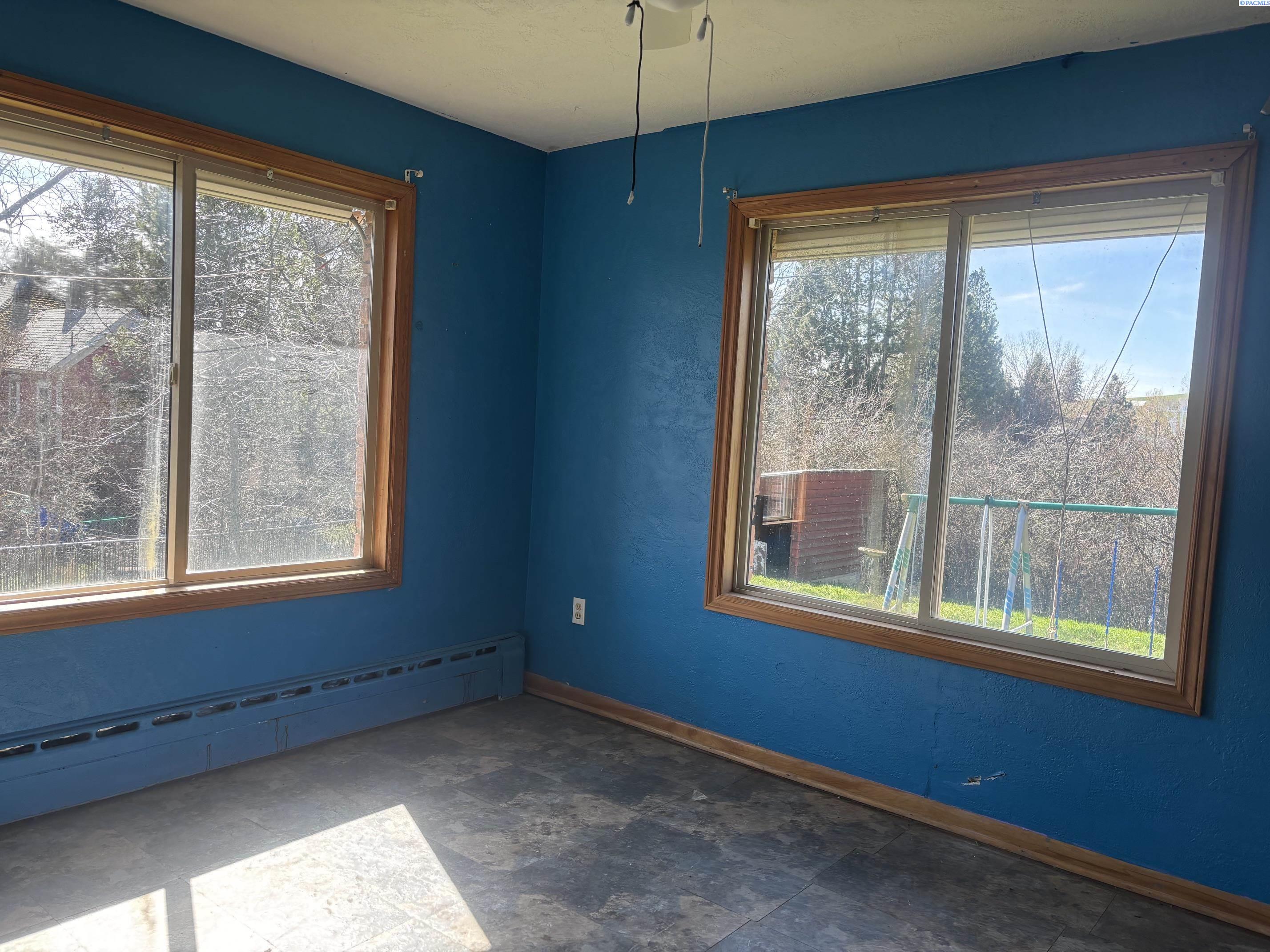 Photo 4 of Single family home for sale at 507 W Adams St, Garfield, WA 99130 | MLS# PAC293556 | Listing updated on 2026-08-27