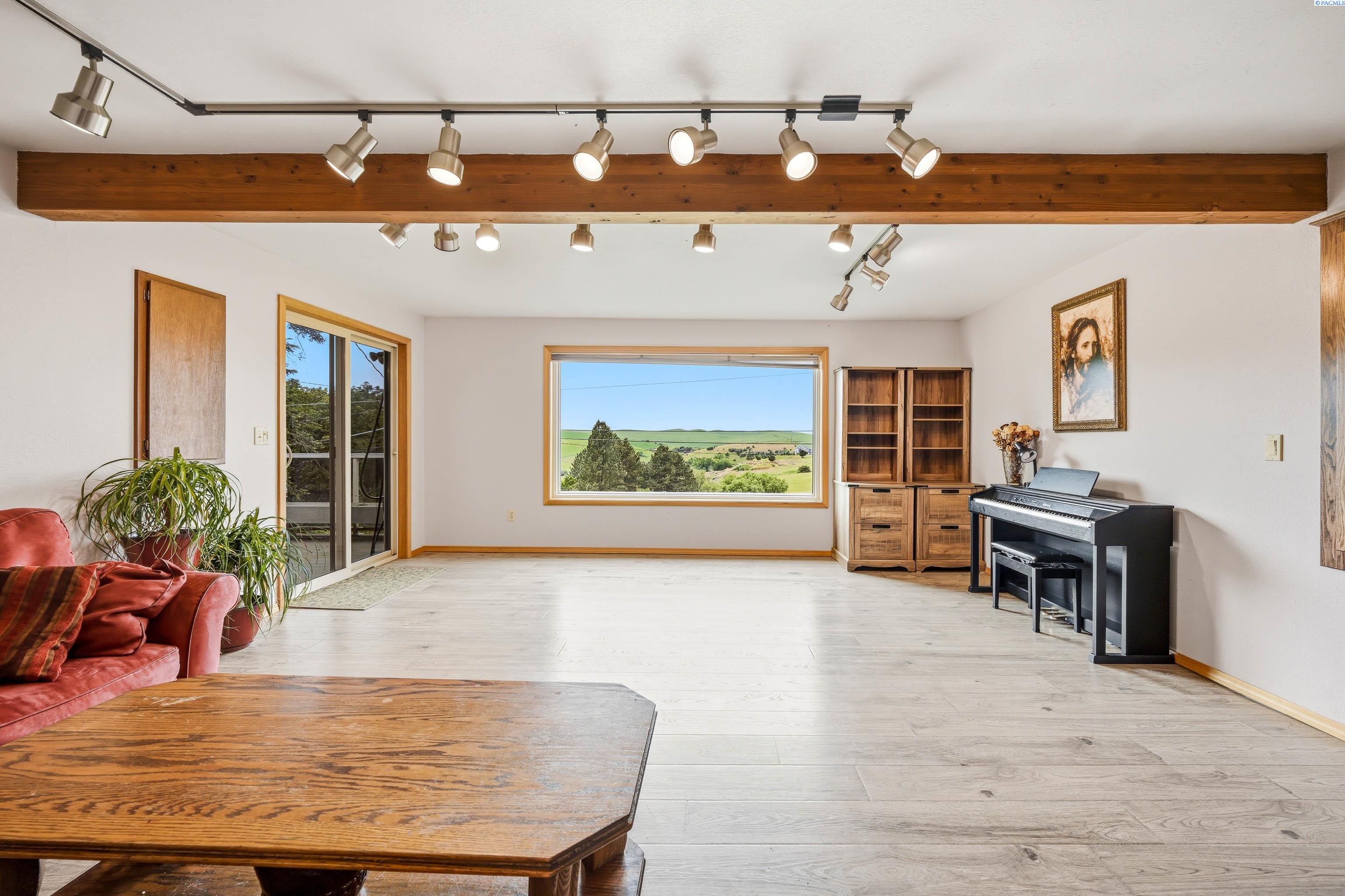 Photo 4 of Single family home for sale at 1315 Douglas Dr, Pullman, WA 99163 | MLS# PAC293606 | Listing updated on 2026-09-12