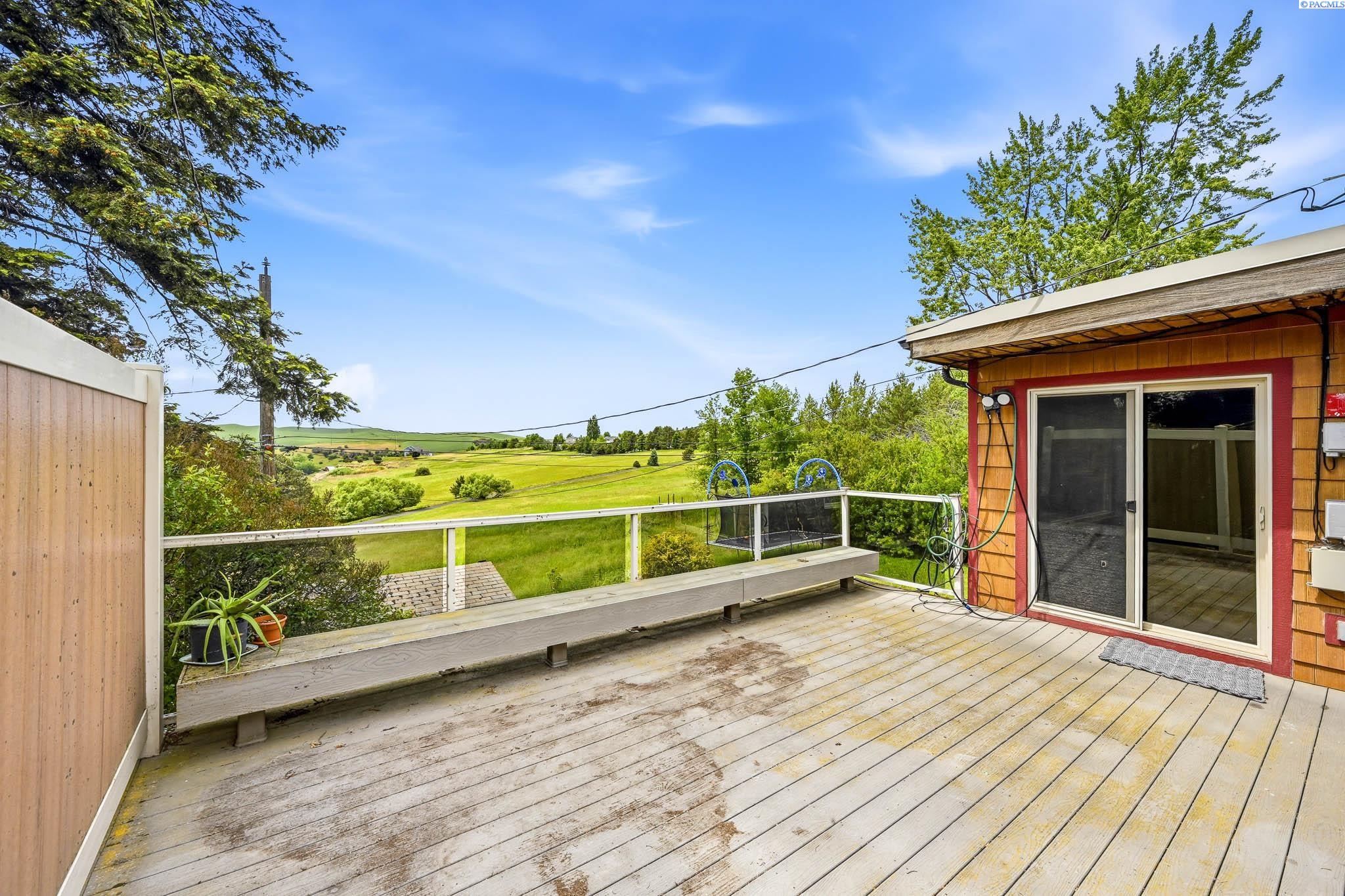 Photo 3 of Single family home for sale at 1315 Douglas Dr, Pullman, WA 99163 | MLS# PAC293606 | Listing updated on 2026-09-12