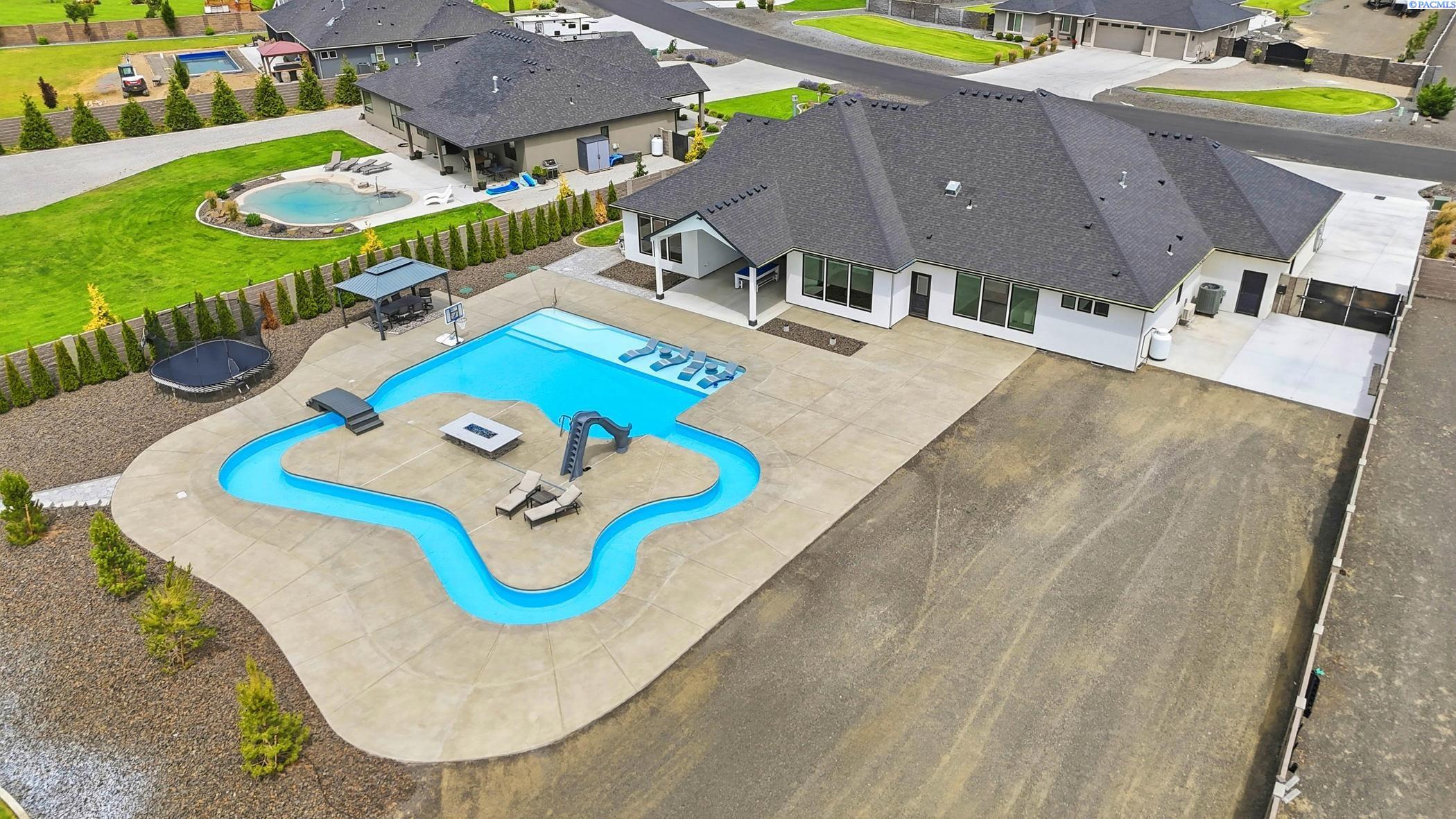 Photo 2 of Single family home for sale at 14751 S Furlong Ln, Kennewick, WA 99338 | MLS# PAC293611 | Listing updated on 2026-10-03